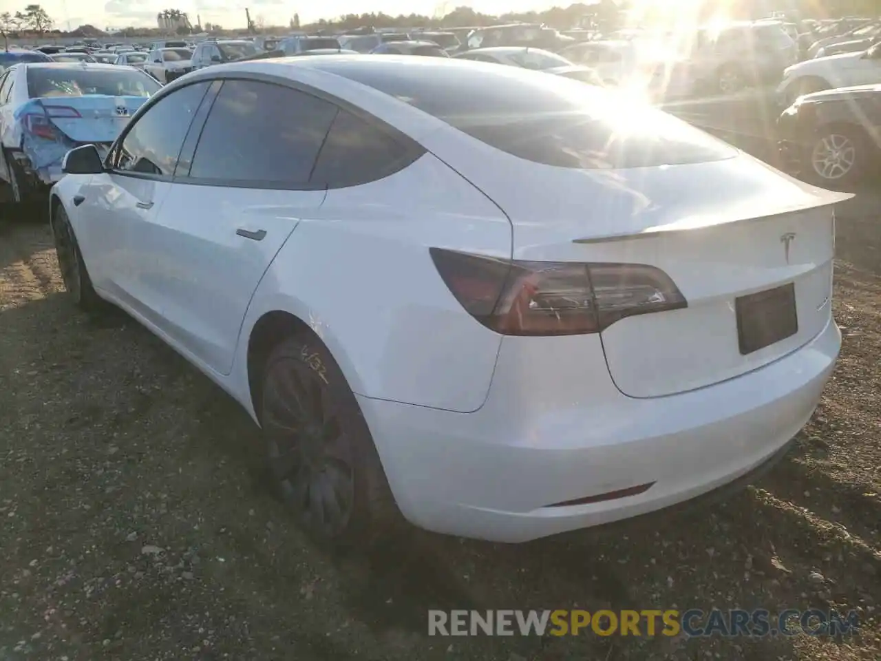 3 Photograph of a damaged car 5YJ3E1EC8MF061157 TESLA MODEL 3 2021