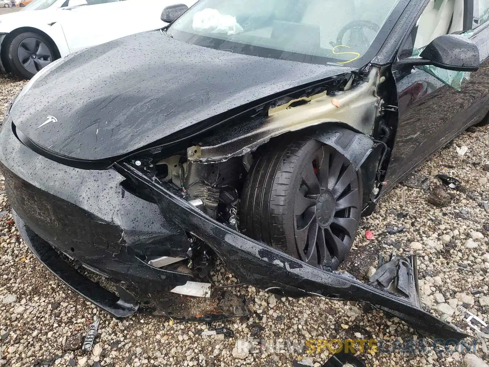 9 Photograph of a damaged car 5YJ3E1EC8MF914298 TESLA MODEL 3 2021