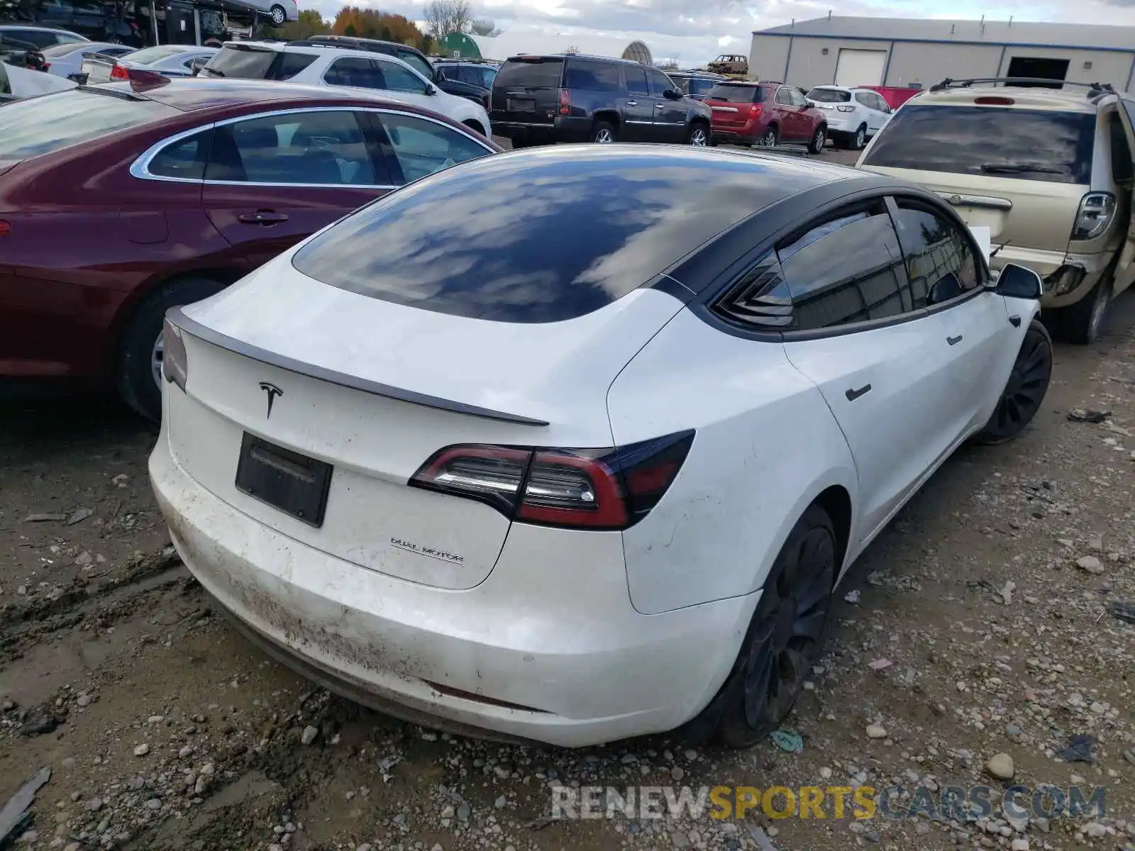 4 Фотография поврежденного автомобиля 5YJ3E1EC8MF919291 TESLA MODEL 3 2021