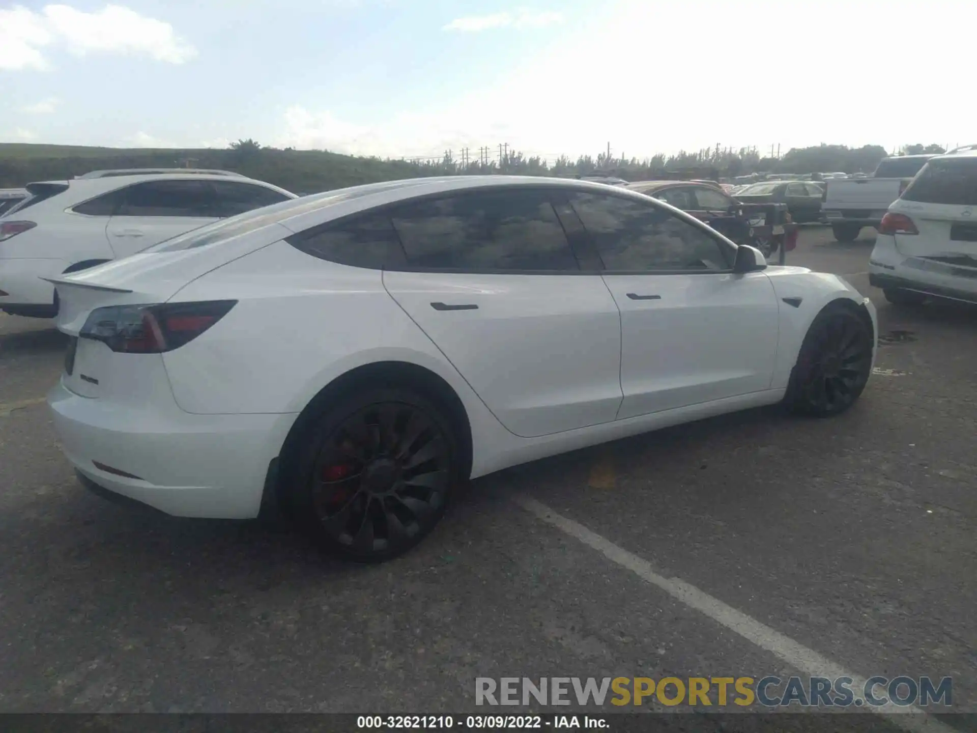 4 Фотография поврежденного автомобиля 5YJ3E1EC9MF060373 TESLA MODEL 3 2021