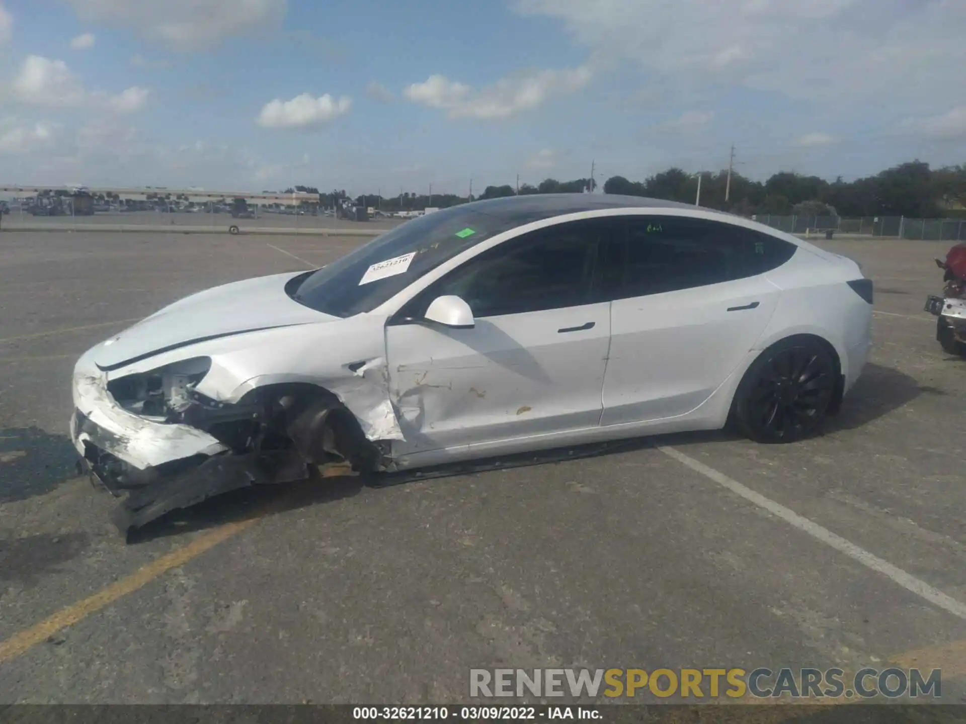 6 Photograph of a damaged car 5YJ3E1EC9MF060373 TESLA MODEL 3 2021