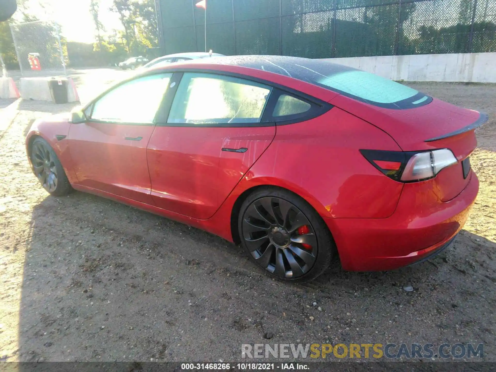 3 Photograph of a damaged car 5YJ3E1EC9MF862647 TESLA MODEL 3 2021