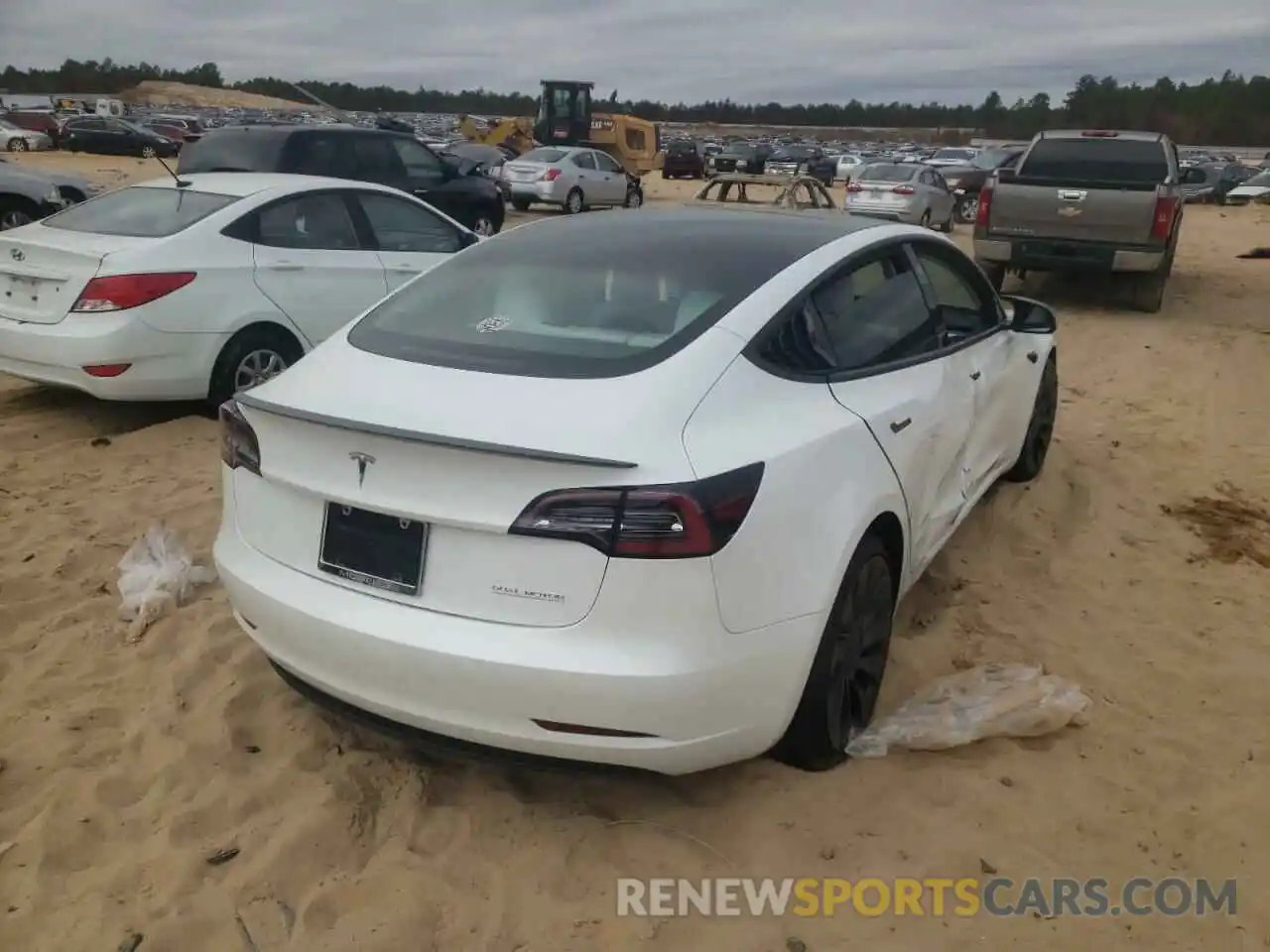 4 Photograph of a damaged car 5YJ3E1ECXMF035515 TESLA MODEL 3 2021