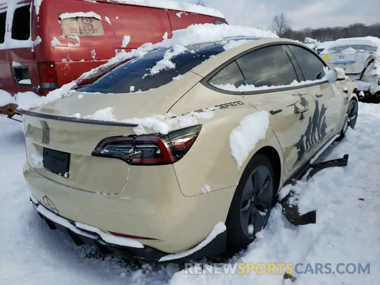 4 Photograph of a damaged car 5YJ3E1ECXMF055828 TESLA MODEL 3 2021