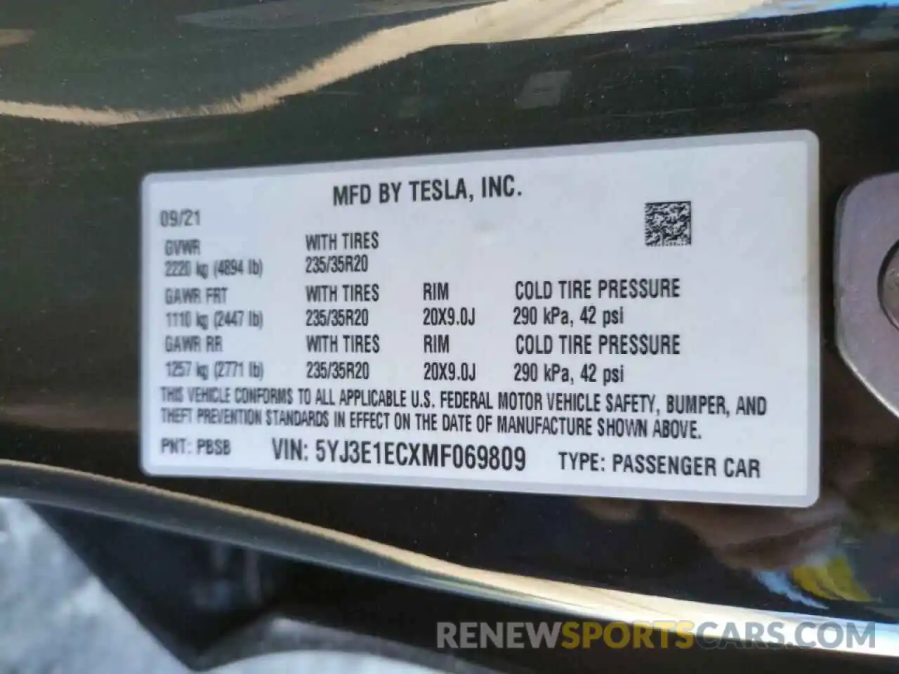 10 Photograph of a damaged car 5YJ3E1ECXMF069809 TESLA MODEL 3 2021