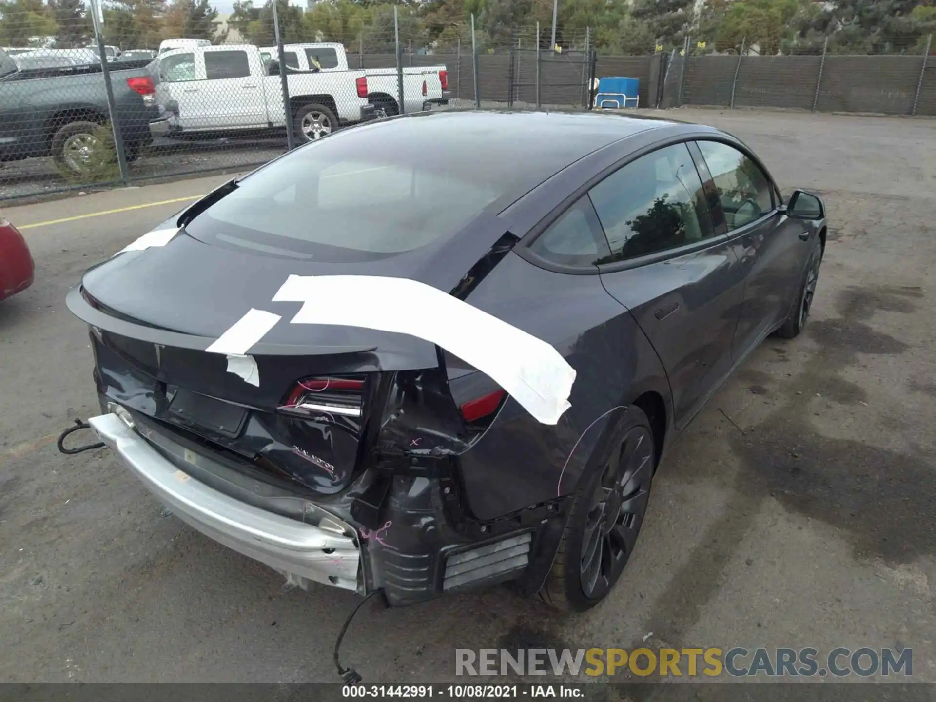 4 Photograph of a damaged car 5YJ3E1ECXMF976060 TESLA MODEL 3 2021