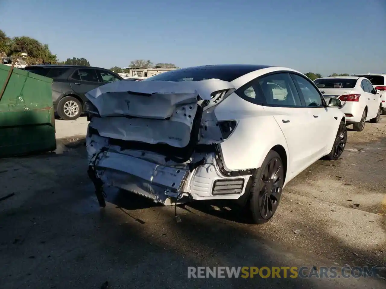 4 Photograph of a damaged car 5YJ3E1ECXMF991058 TESLA MODEL 3 2021