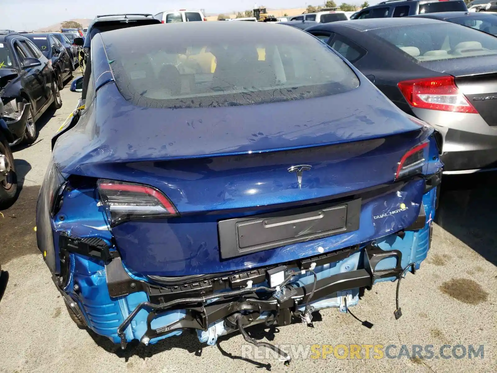 9 Photograph of a damaged car 5YJ3E7EB4MF942318 TESLA MODEL 3 2021