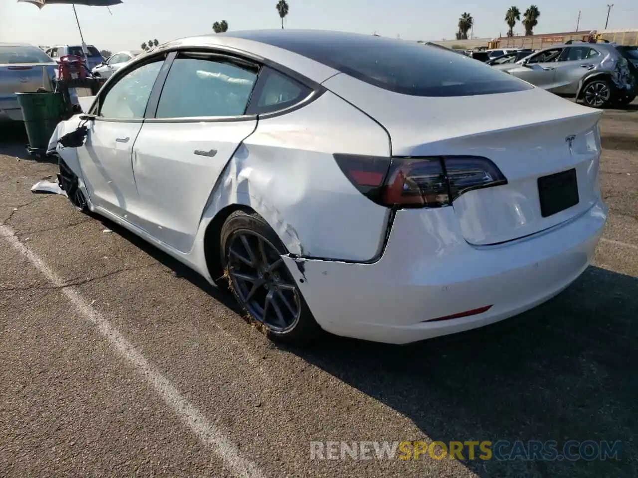 3 Photograph of a damaged car 5YJ3E1EA0NF123134 TESLA MODEL 3 2022