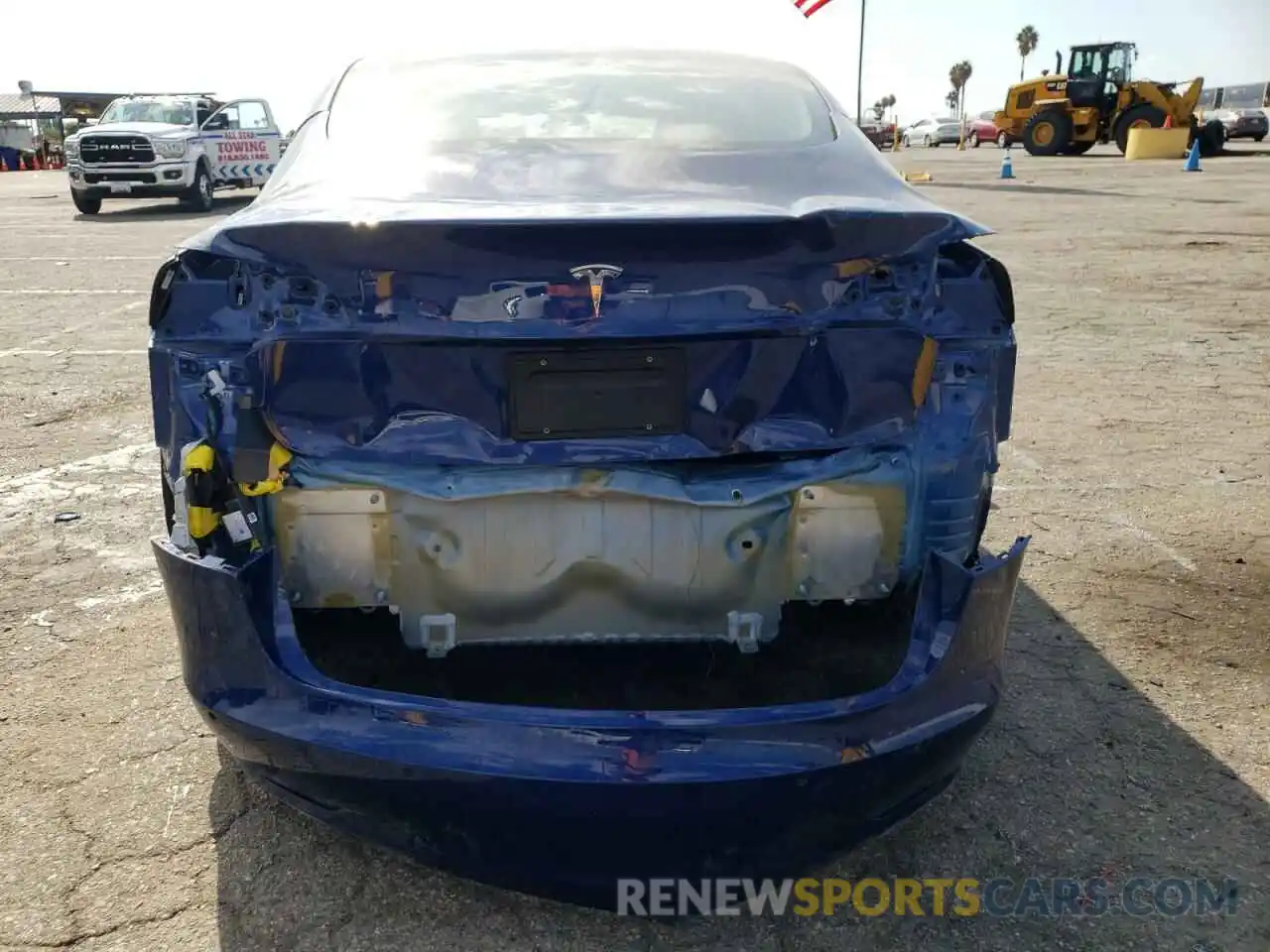 9 Photograph of a damaged car 5YJ3E1EA0NF285751 TESLA MODEL 3 2022