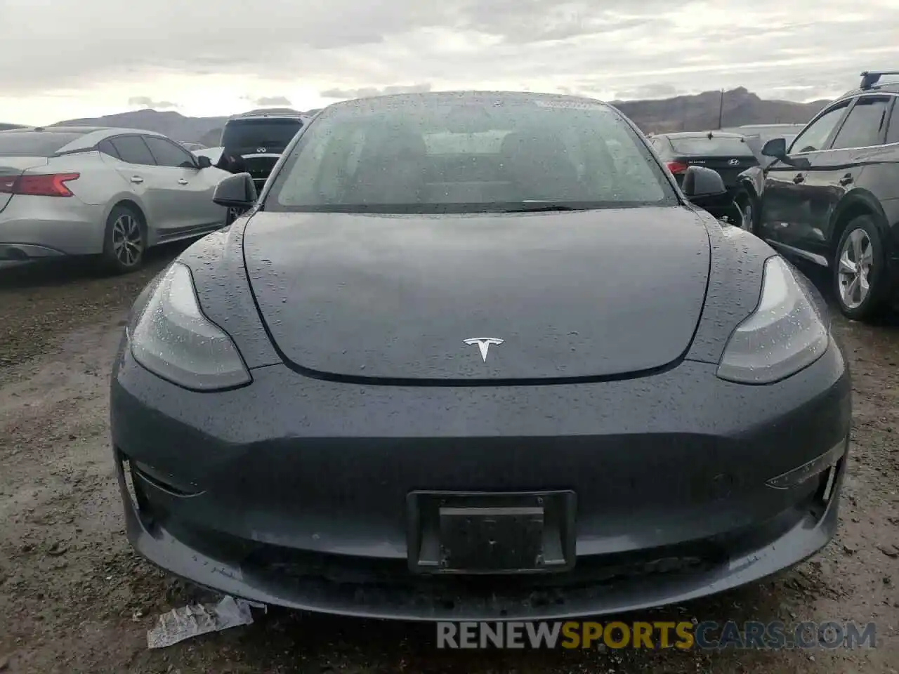 5 Photograph of a damaged car 5YJ3E1EA0NF317937 TESLA MODEL 3 2022