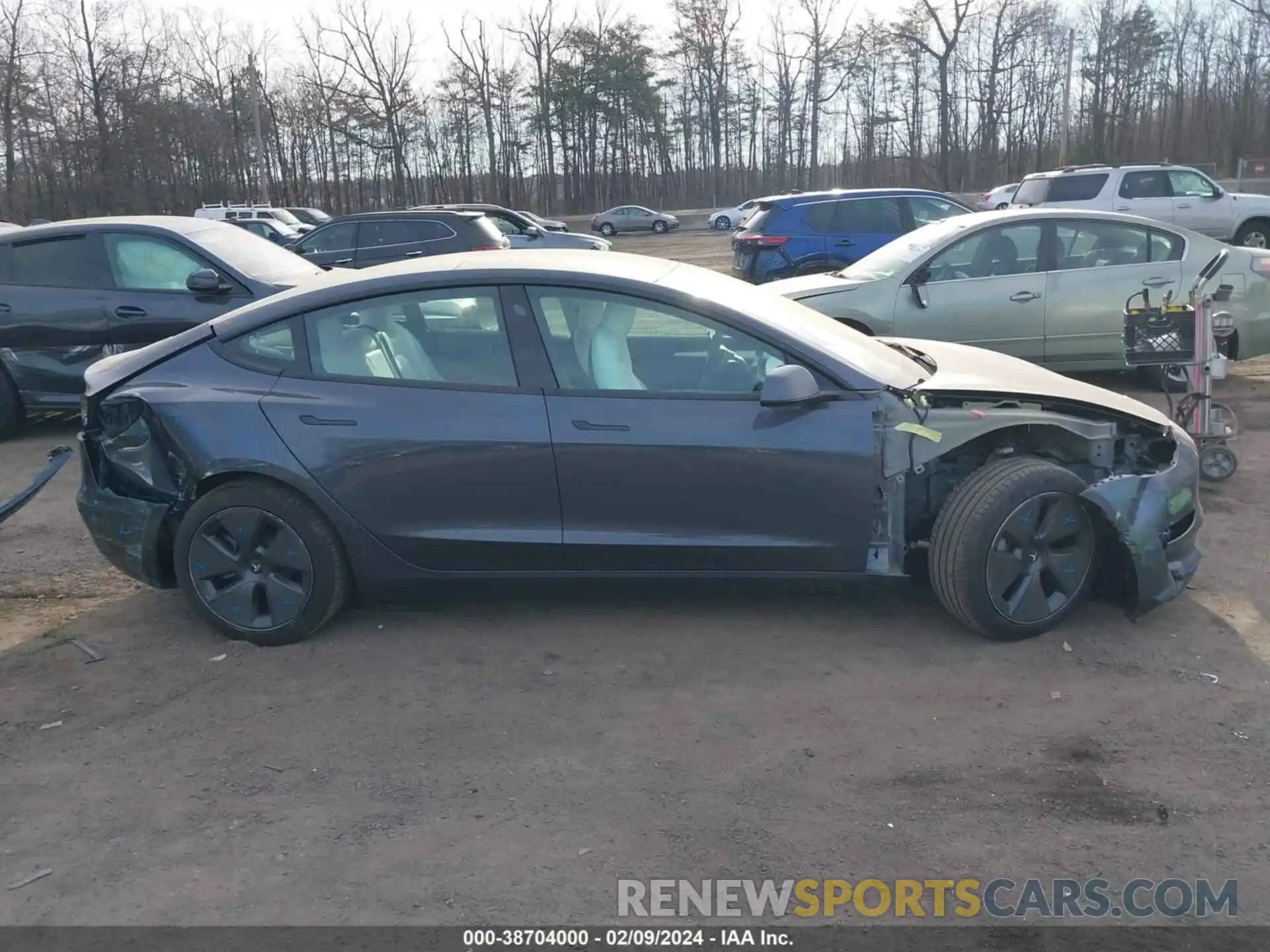 14 Photograph of a damaged car 5YJ3E1EA0NF327870 TESLA MODEL 3 2022