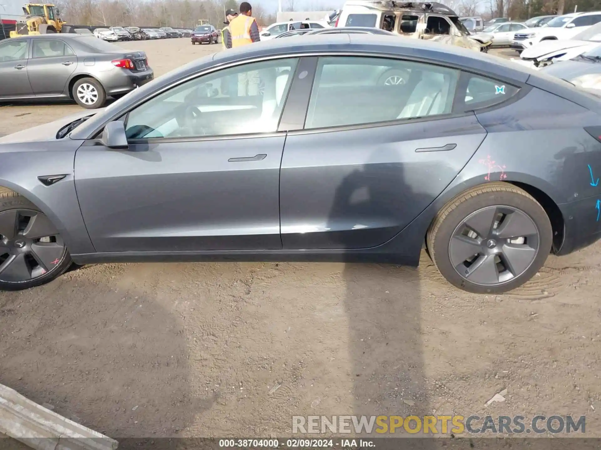 15 Photograph of a damaged car 5YJ3E1EA0NF327870 TESLA MODEL 3 2022