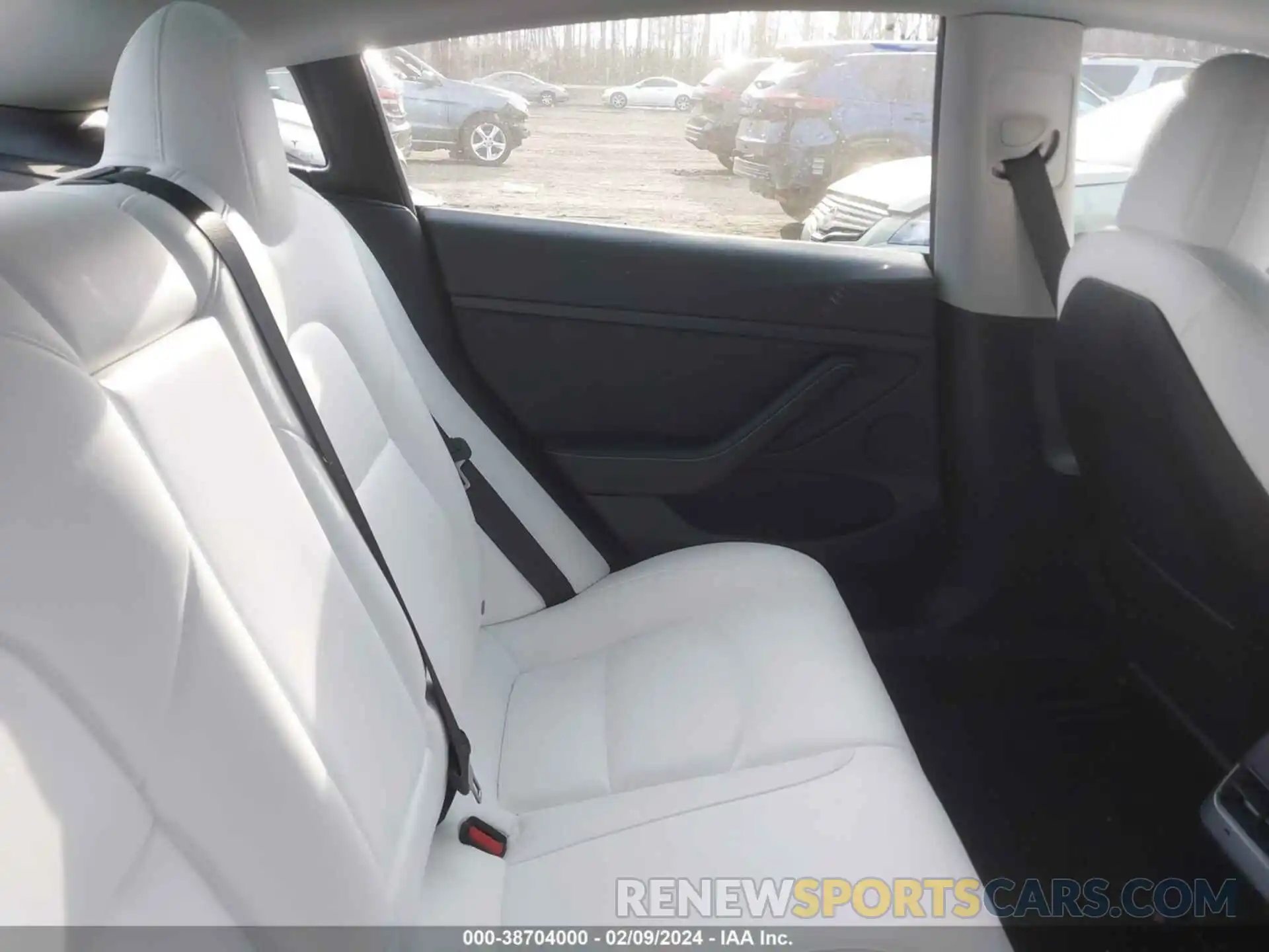 8 Фотография поврежденного автомобиля 5YJ3E1EA0NF327870 TESLA MODEL 3 2022