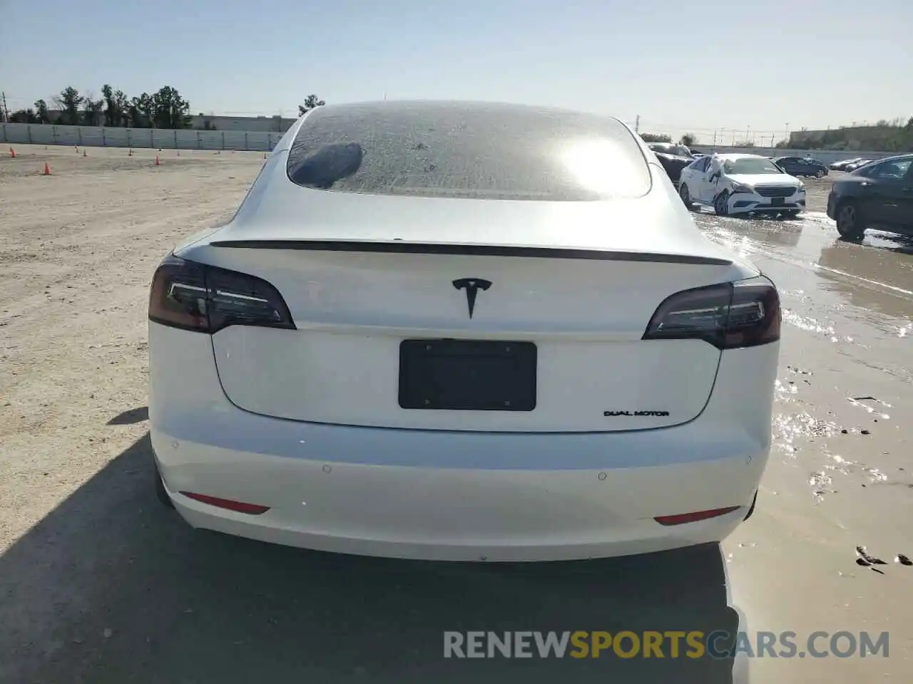 6 Фотография поврежденного автомобиля 5YJ3E1EA0NF328985 TESLA MODEL 3 2022