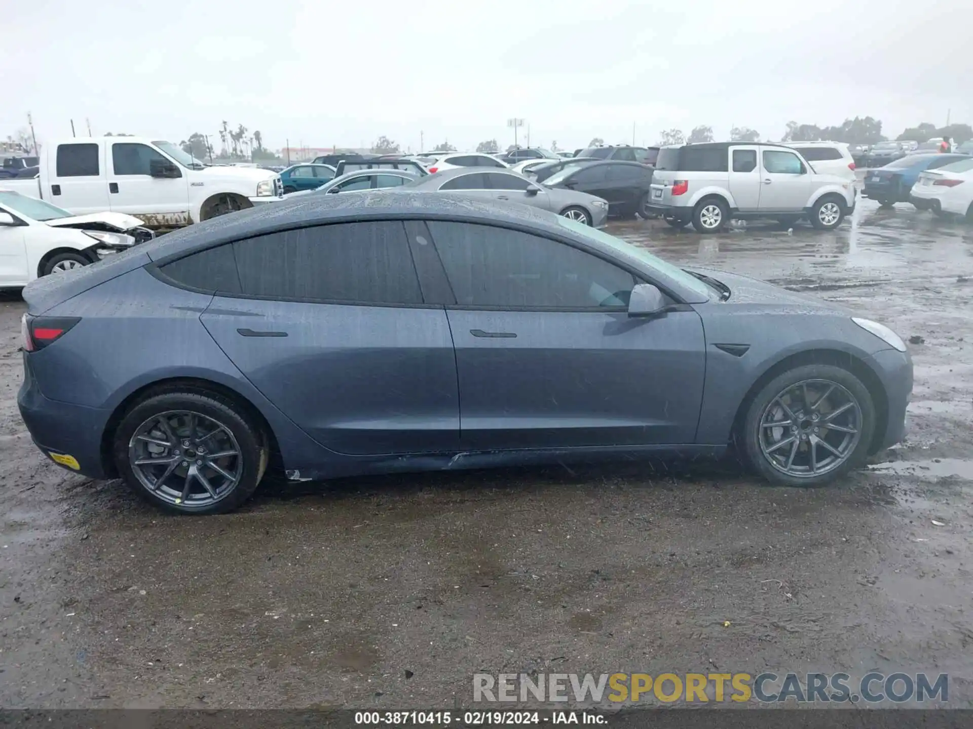 13 Photograph of a damaged car 5YJ3E1EA0NF343311 TESLA MODEL 3 2022