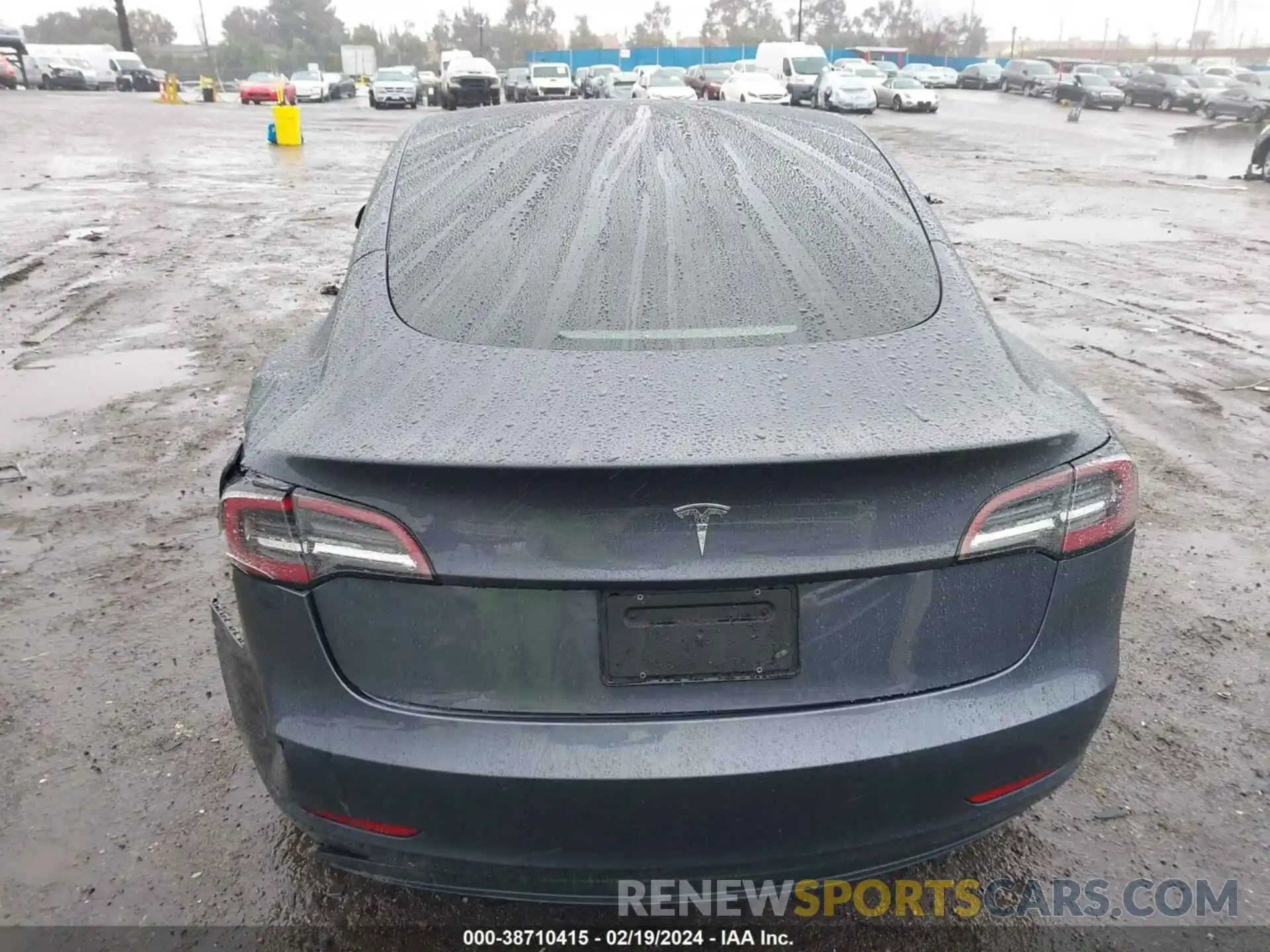 16 Photograph of a damaged car 5YJ3E1EA0NF343311 TESLA MODEL 3 2022