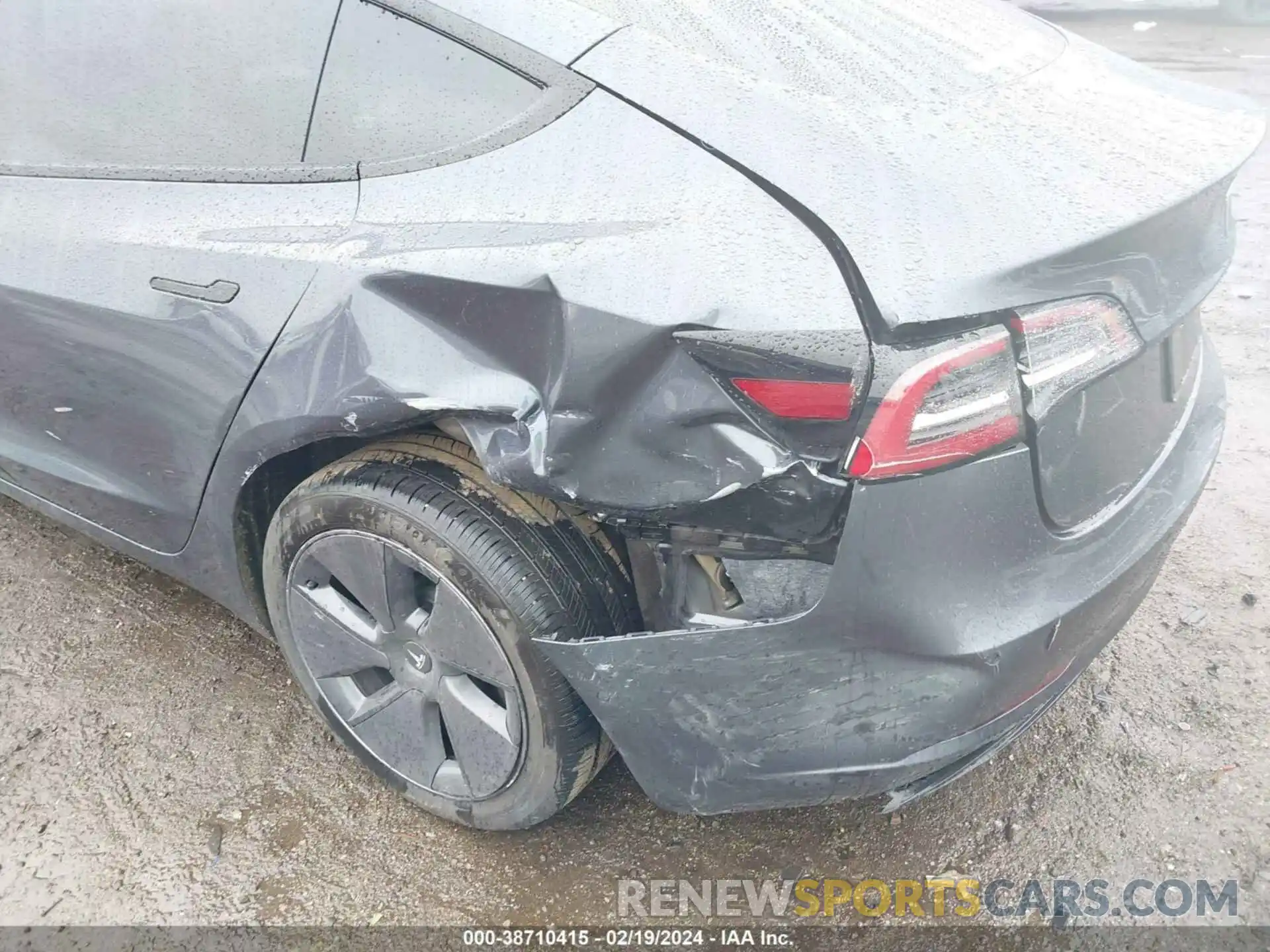 6 Photograph of a damaged car 5YJ3E1EA0NF343311 TESLA MODEL 3 2022