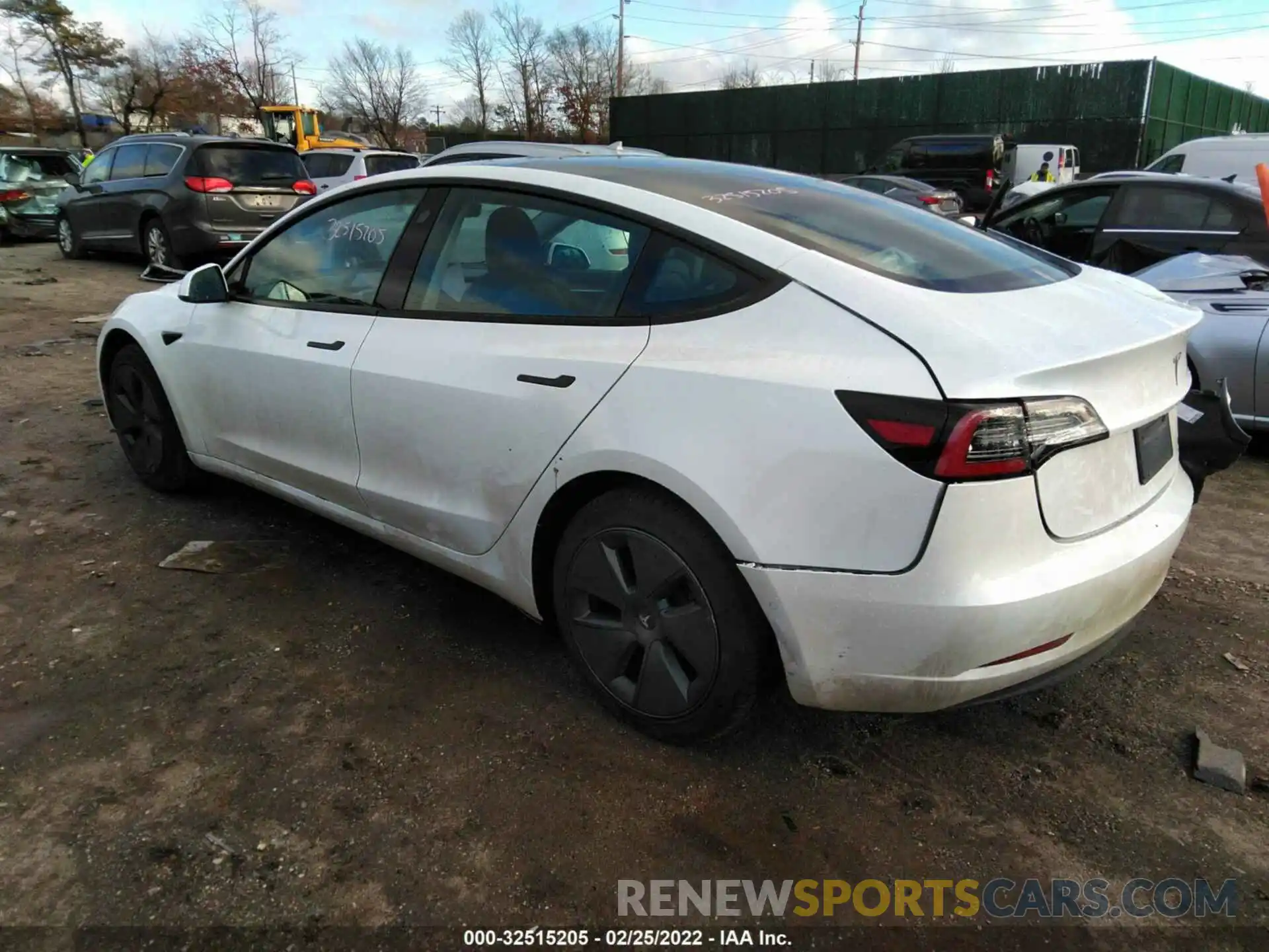 3 Photograph of a damaged car 5YJ3E1EA1NF101952 TESLA MODEL 3 2022