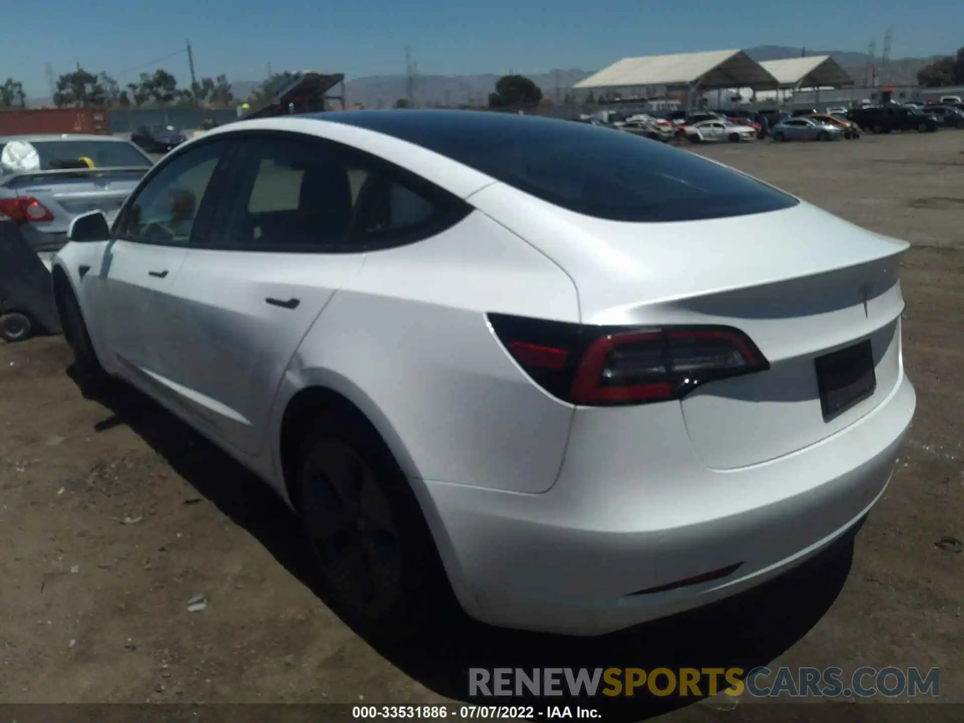 3 Photograph of a damaged car 5YJ3E1EA1NF107105 TESLA MODEL 3 2022