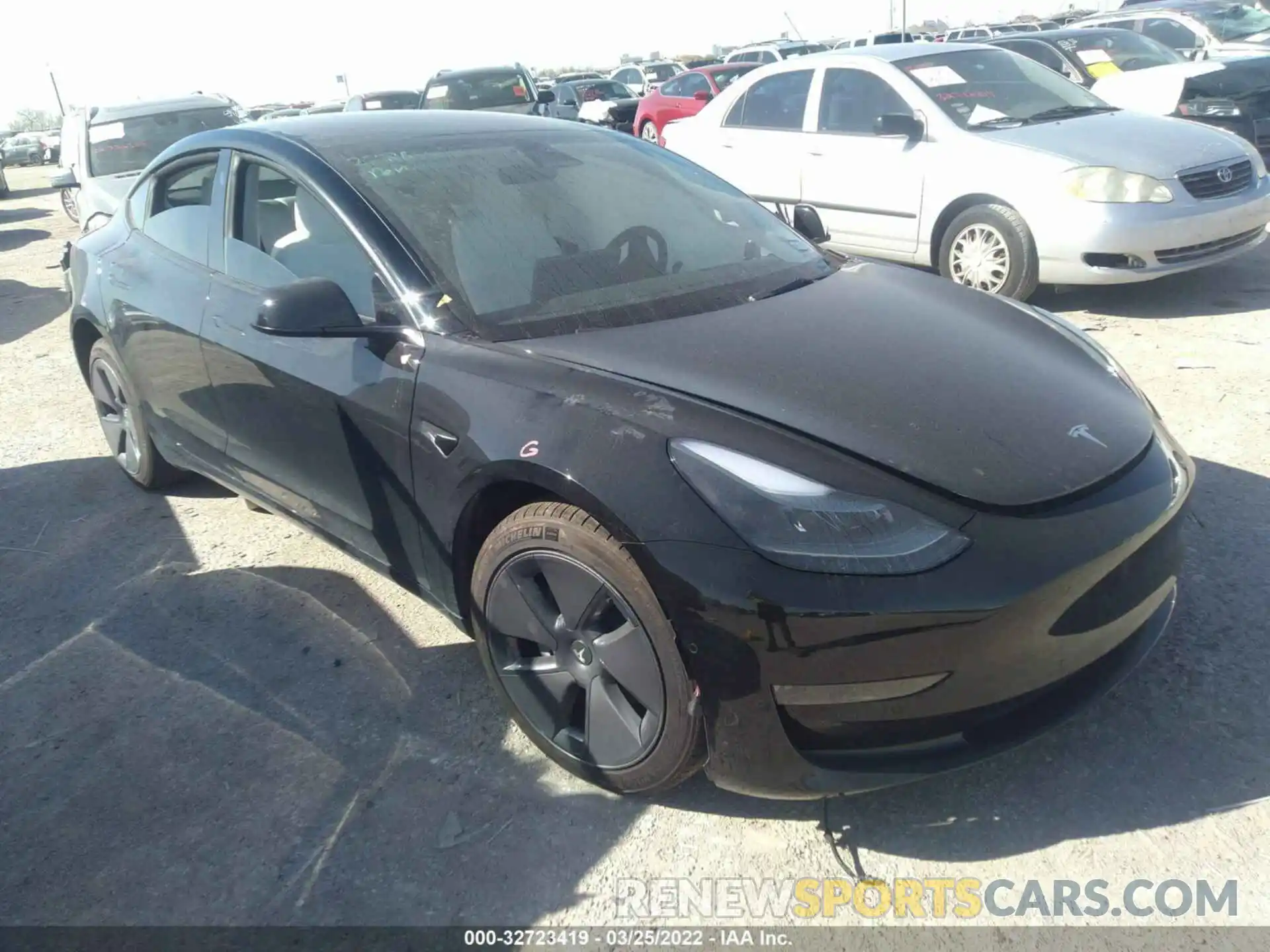 1 Photograph of a damaged car 5YJ3E1EA1NF122719 TESLA MODEL 3 2022