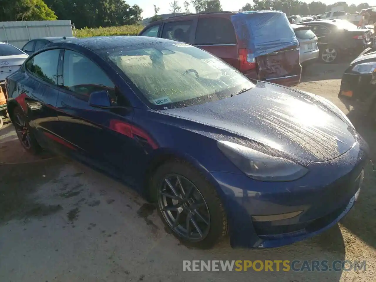 1 Photograph of a damaged car 5YJ3E1EA1NF190552 TESLA MODEL 3 2022