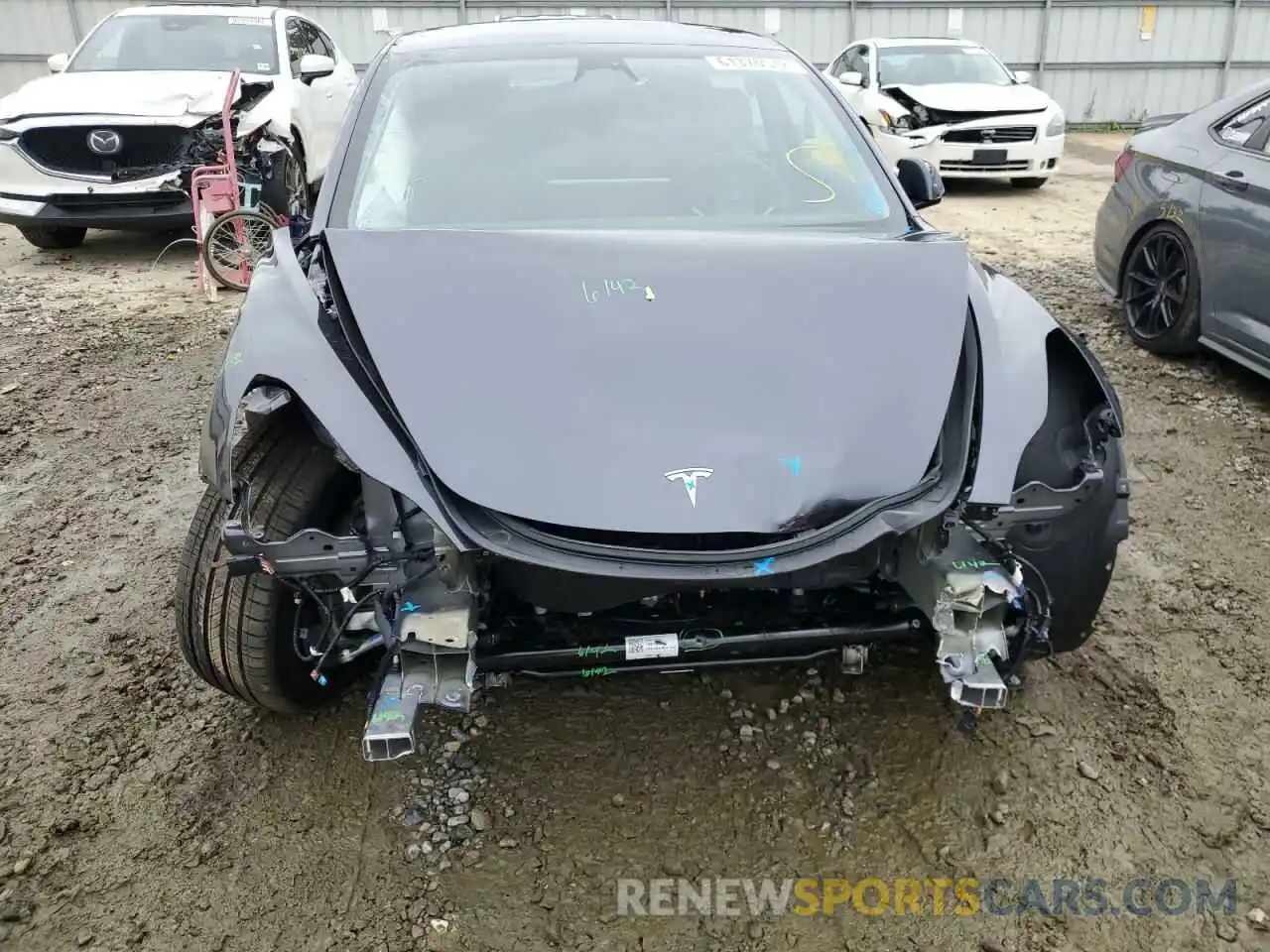 9 Photograph of a damaged car 5YJ3E1EA1NF235831 TESLA MODEL 3 2022