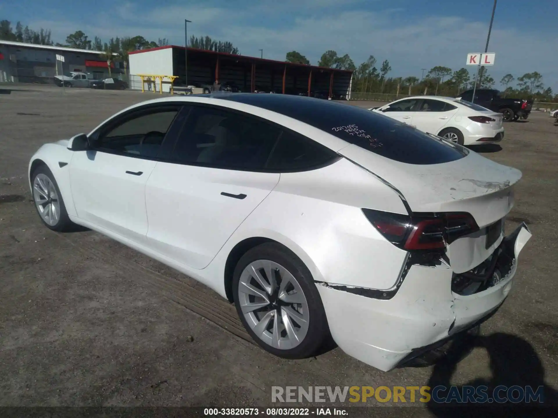 3 Photograph of a damaged car 5YJ3E1EA2NF105637 TESLA MODEL 3 2022