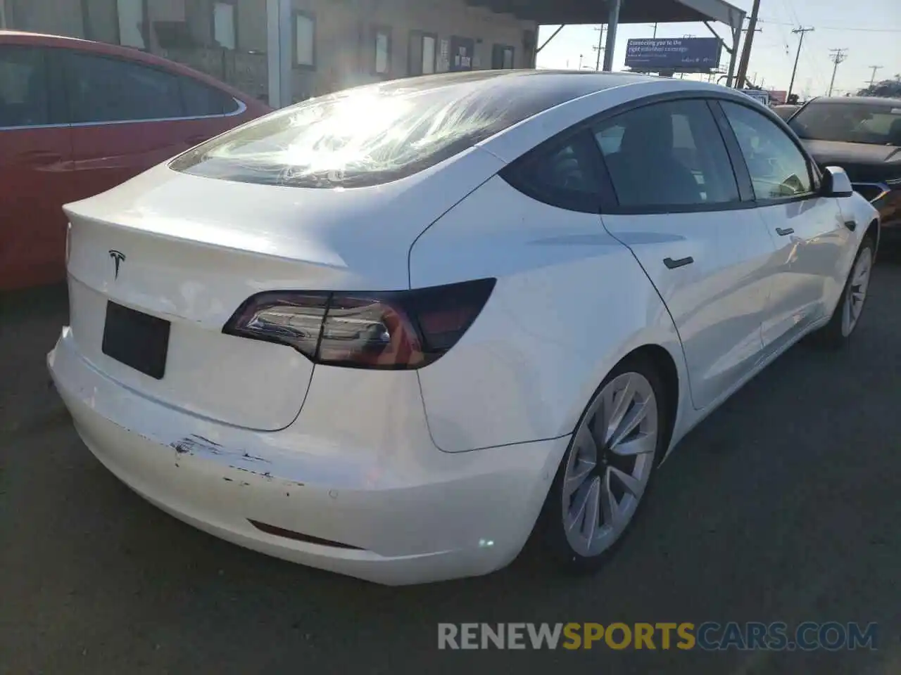 4 Фотография поврежденного автомобиля 5YJ3E1EA2NF143868 TESLA MODEL 3 2022