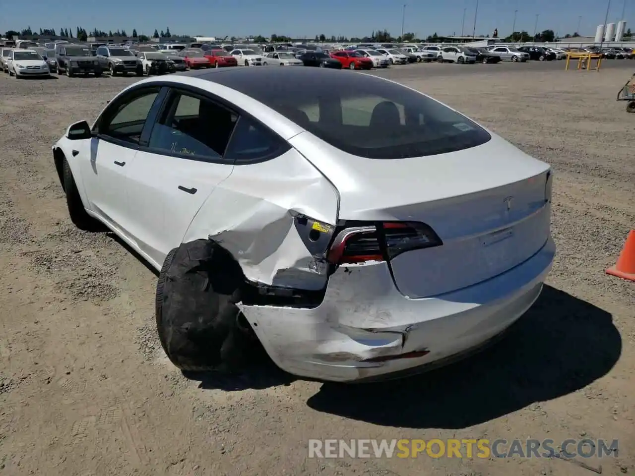 3 Photograph of a damaged car 5YJ3E1EA2NF144132 TESLA MODEL 3 2022