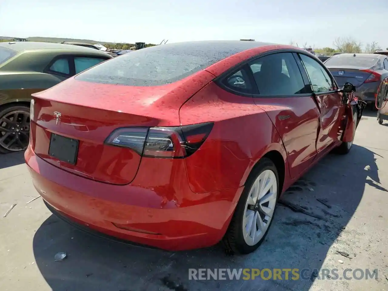 4 Photograph of a damaged car 5YJ3E1EA2NF184887 TESLA MODEL 3 2022