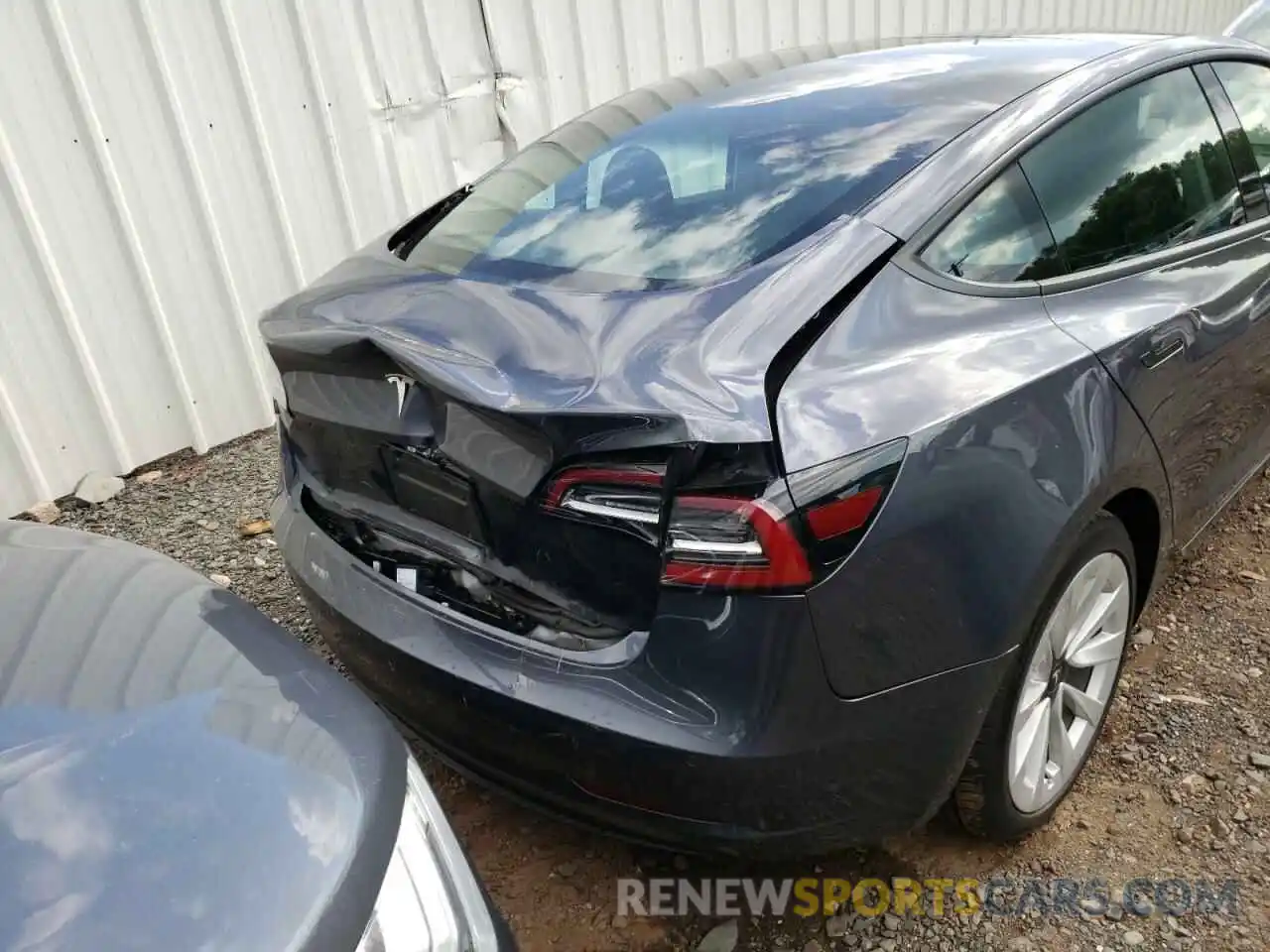 9 Photograph of a damaged car 5YJ3E1EA2NF190821 TESLA MODEL 3 2022