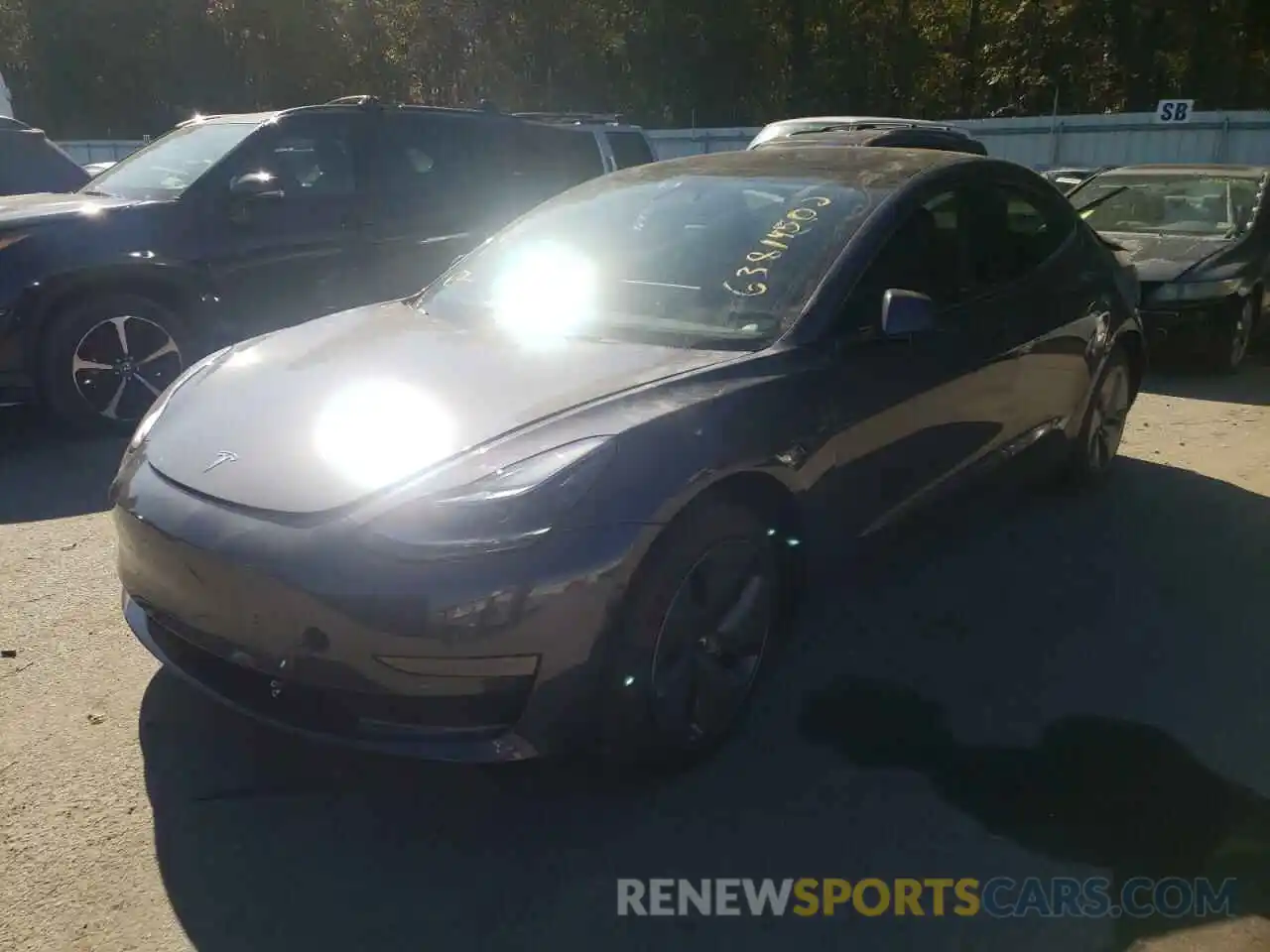 2 Photograph of a damaged car 5YJ3E1EA2NF230668 TESLA MODEL 3 2022