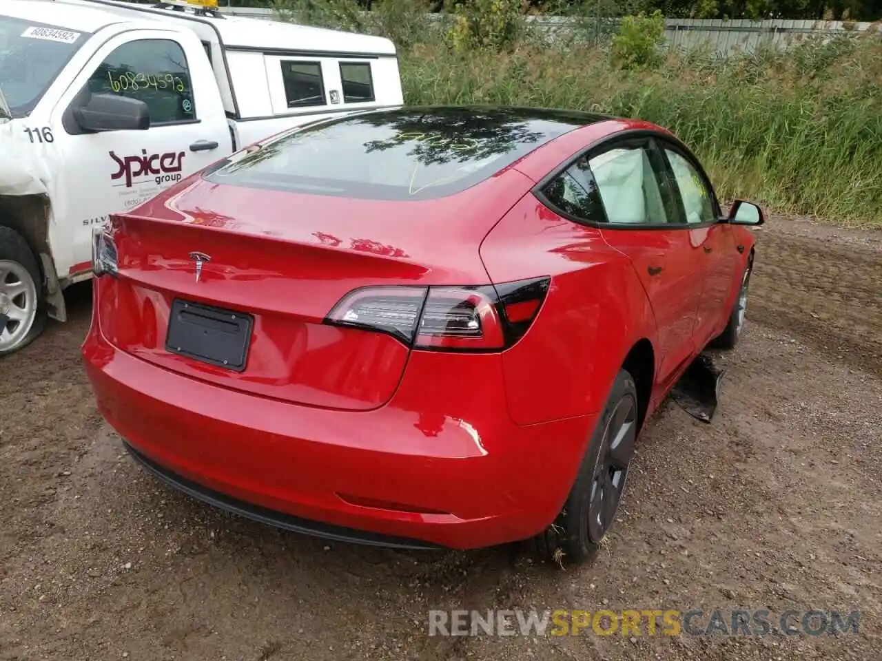 4 Photograph of a damaged car 5YJ3E1EA2NF316417 TESLA MODEL 3 2022