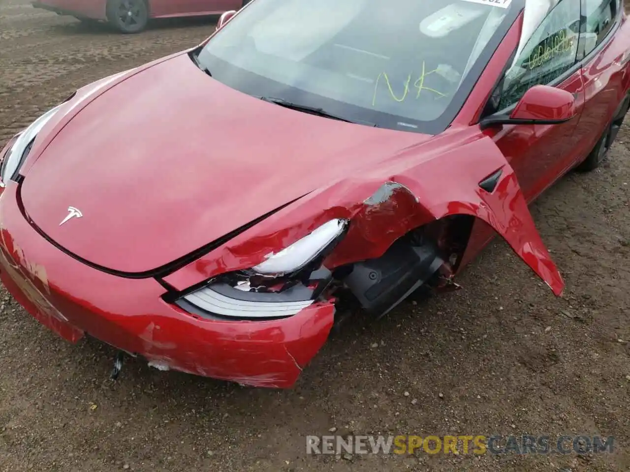 9 Photograph of a damaged car 5YJ3E1EA2NF316417 TESLA MODEL 3 2022