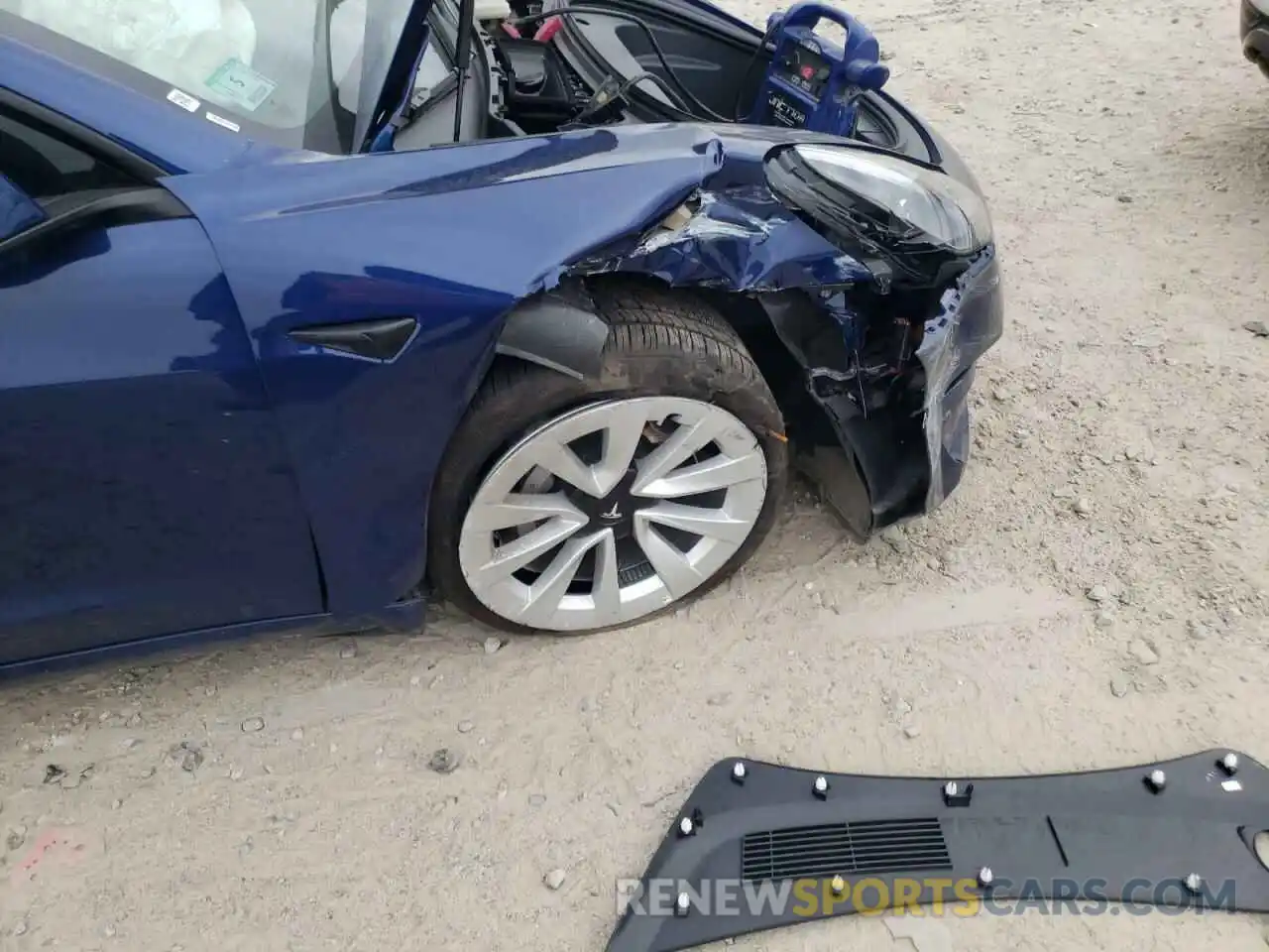 9 Photograph of a damaged car 5YJ3E1EA3NF185451 TESLA MODEL 3 2022