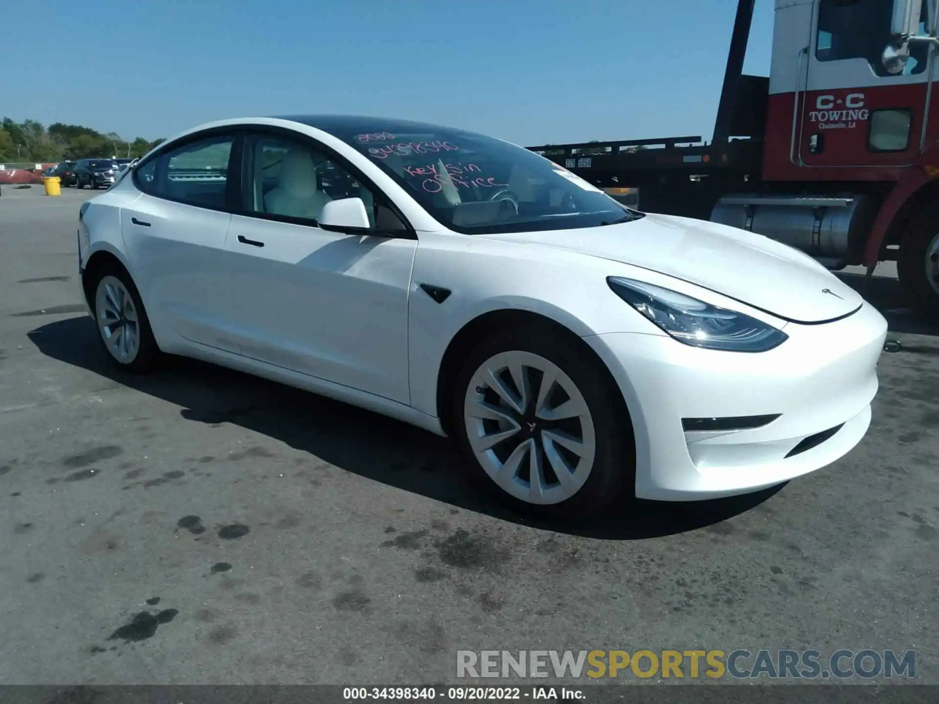 1 Photograph of a damaged car 5YJ3E1EA3NF242361 TESLA MODEL 3 2022