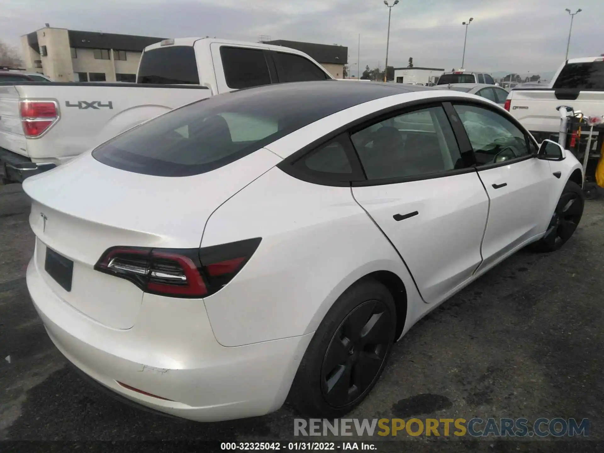 4 Photograph of a damaged car 5YJ3E1EA4NF133777 TESLA MODEL 3 2022