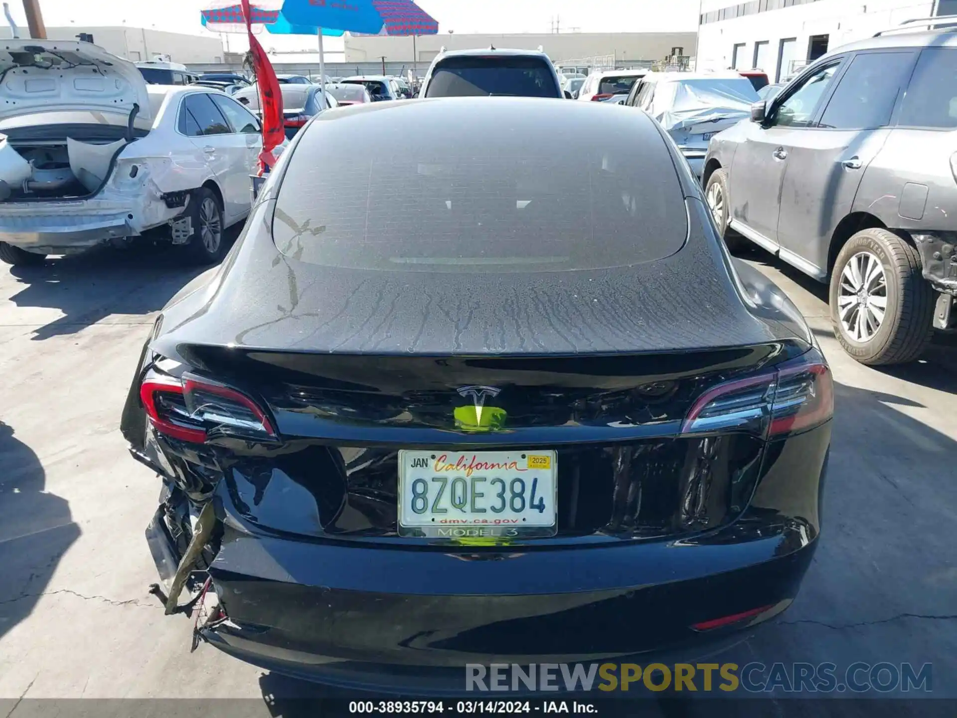 17 Photograph of a damaged car 5YJ3E1EA4NF148506 TESLA MODEL 3 2022