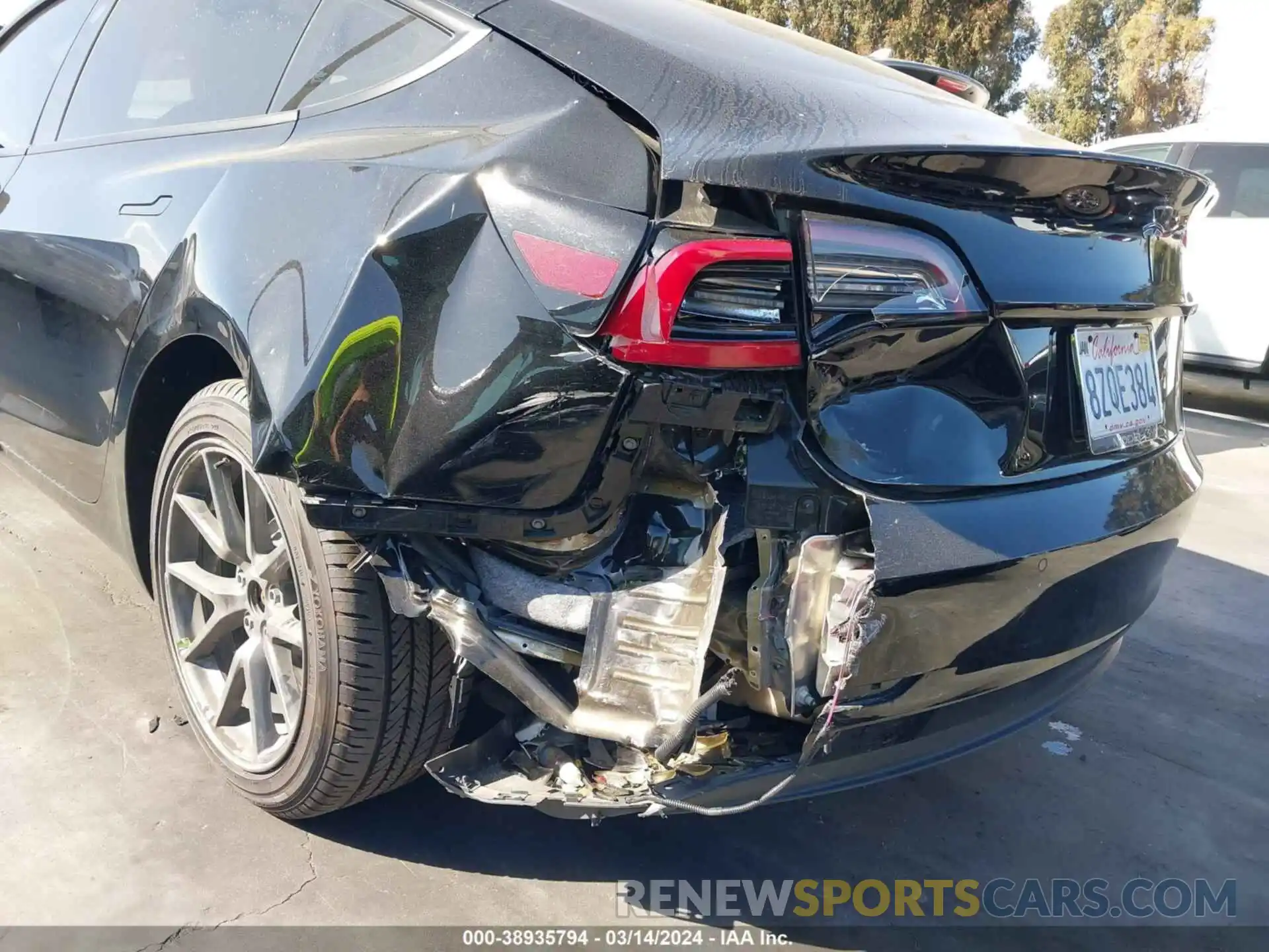 21 Photograph of a damaged car 5YJ3E1EA4NF148506 TESLA MODEL 3 2022