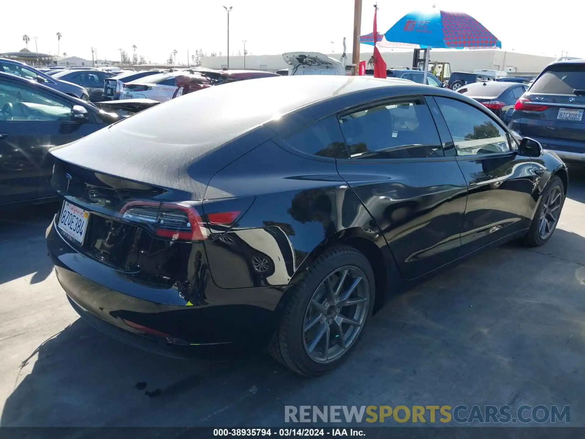 4 Photograph of a damaged car 5YJ3E1EA4NF148506 TESLA MODEL 3 2022