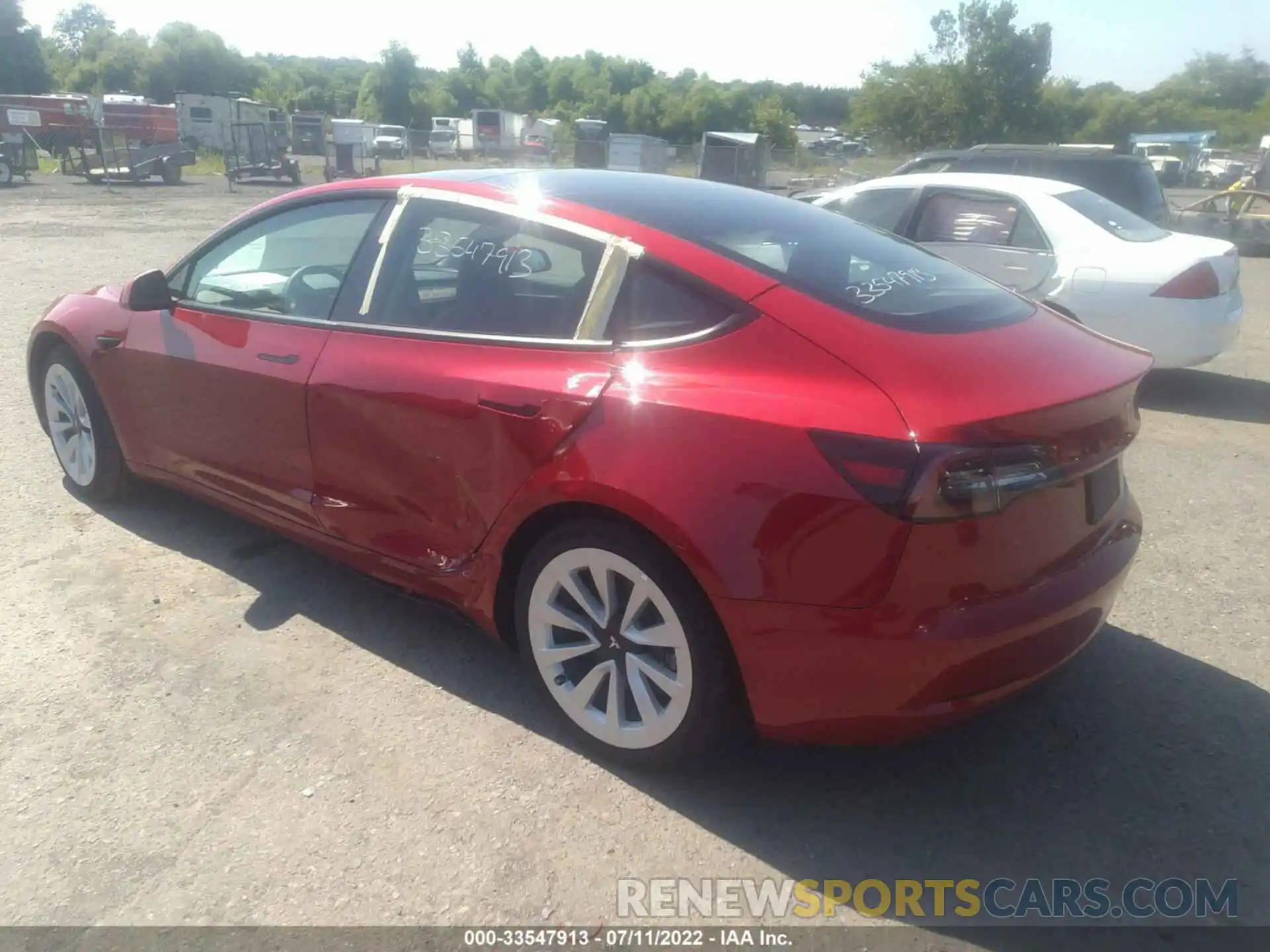 3 Photograph of a damaged car 5YJ3E1EA4NF186804 TESLA MODEL 3 2022