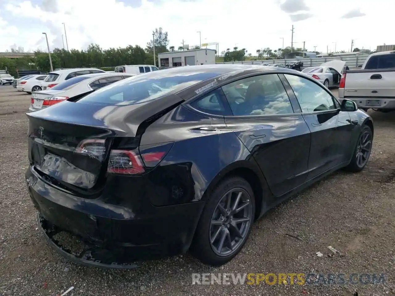 4 Photograph of a damaged car 5YJ3E1EA4NF188259 TESLA MODEL 3 2022