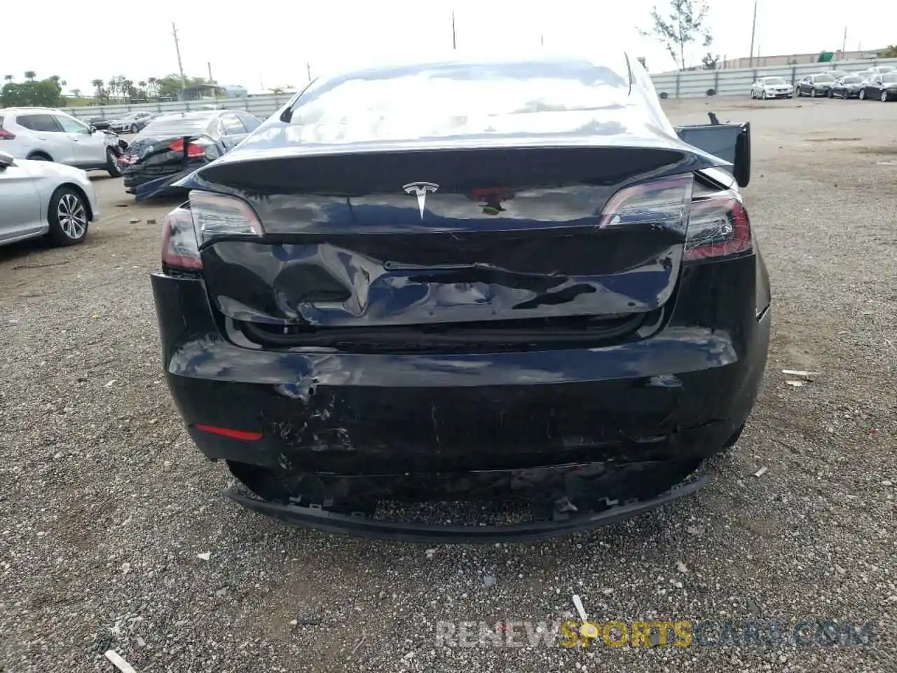 9 Photograph of a damaged car 5YJ3E1EA4NF188259 TESLA MODEL 3 2022