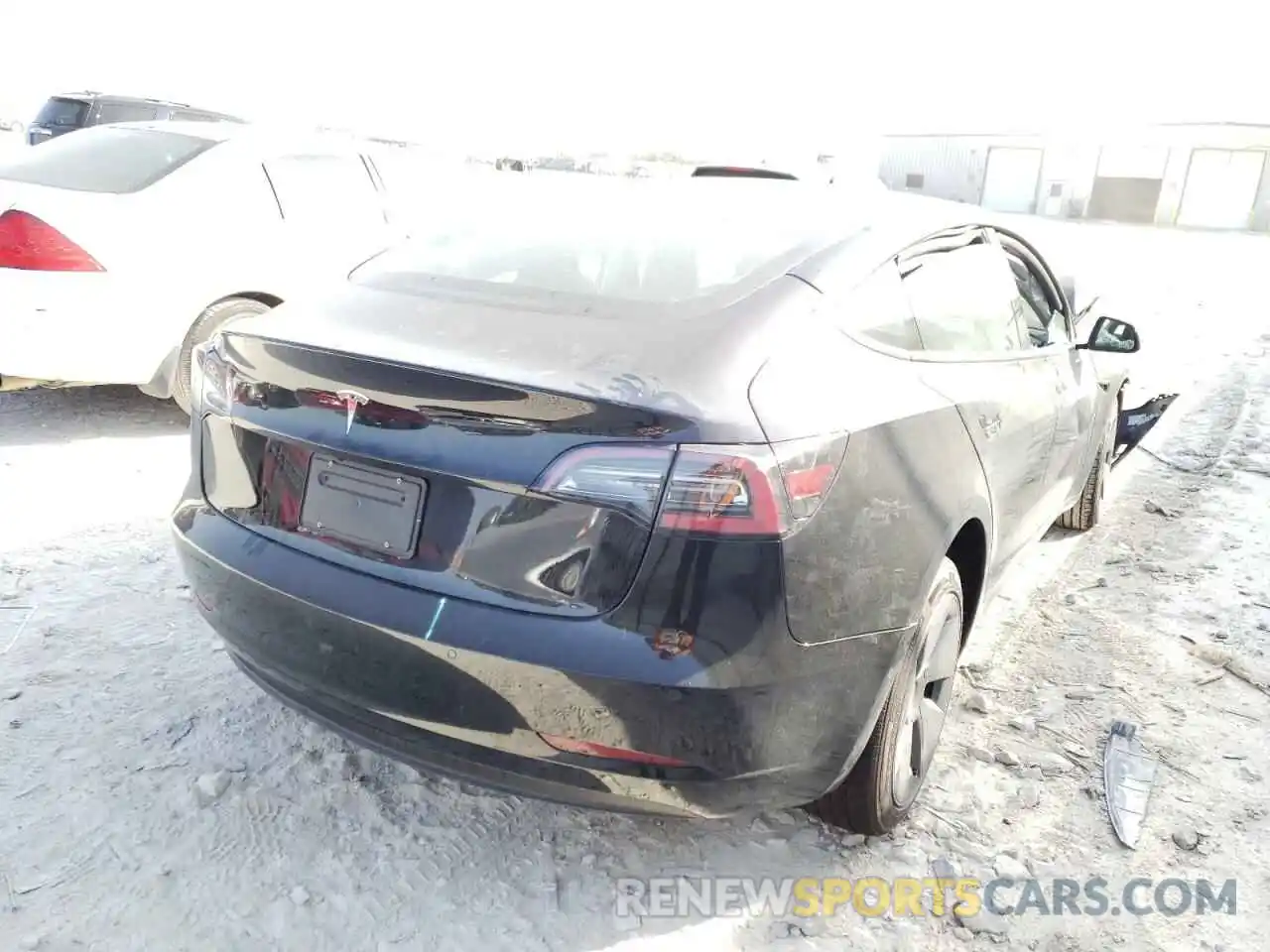 4 Photograph of a damaged car 5YJ3E1EA4NF189458 TESLA MODEL 3 2022