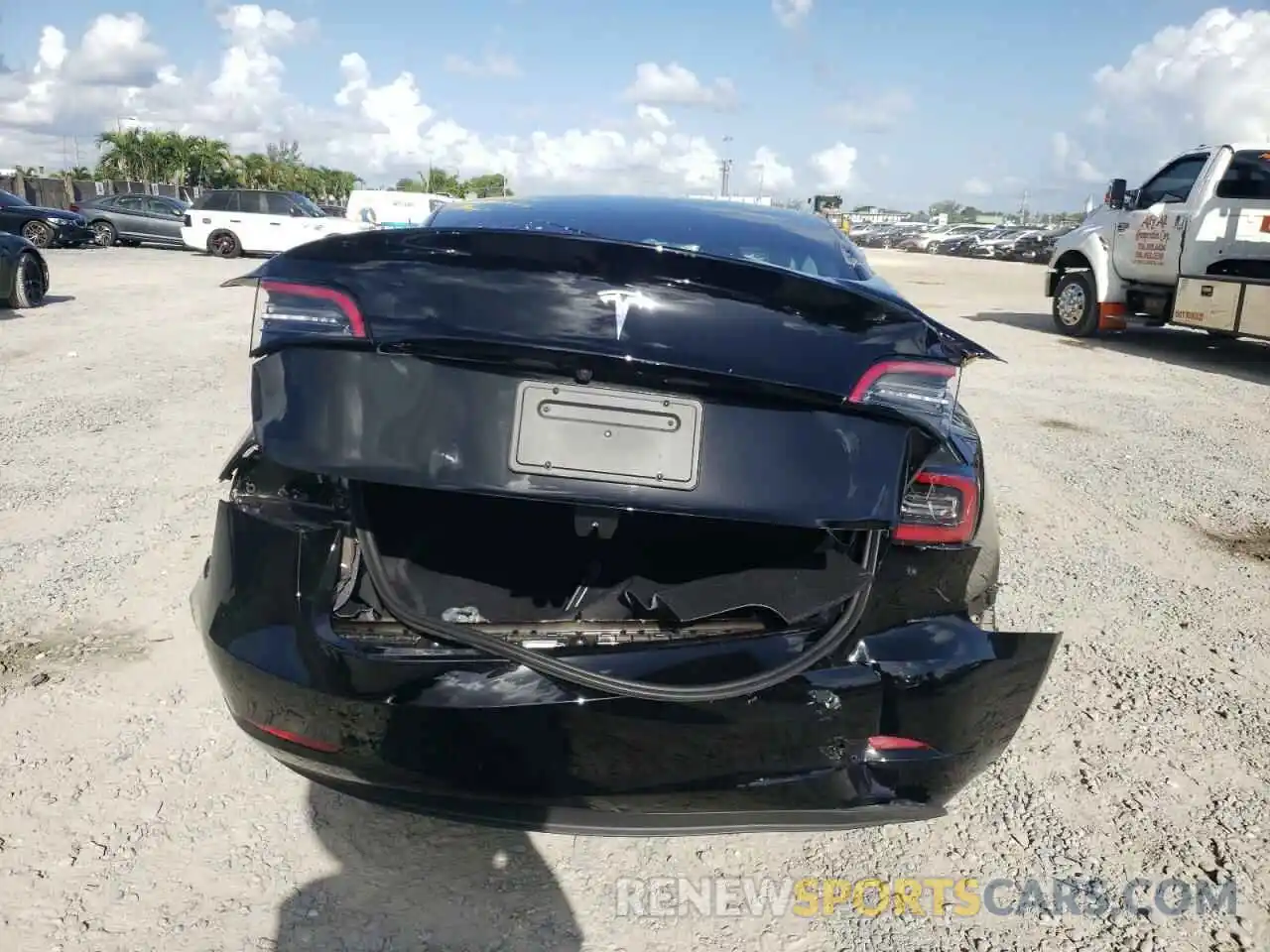 9 Photograph of a damaged car 5YJ3E1EA4NF190691 TESLA MODEL 3 2022