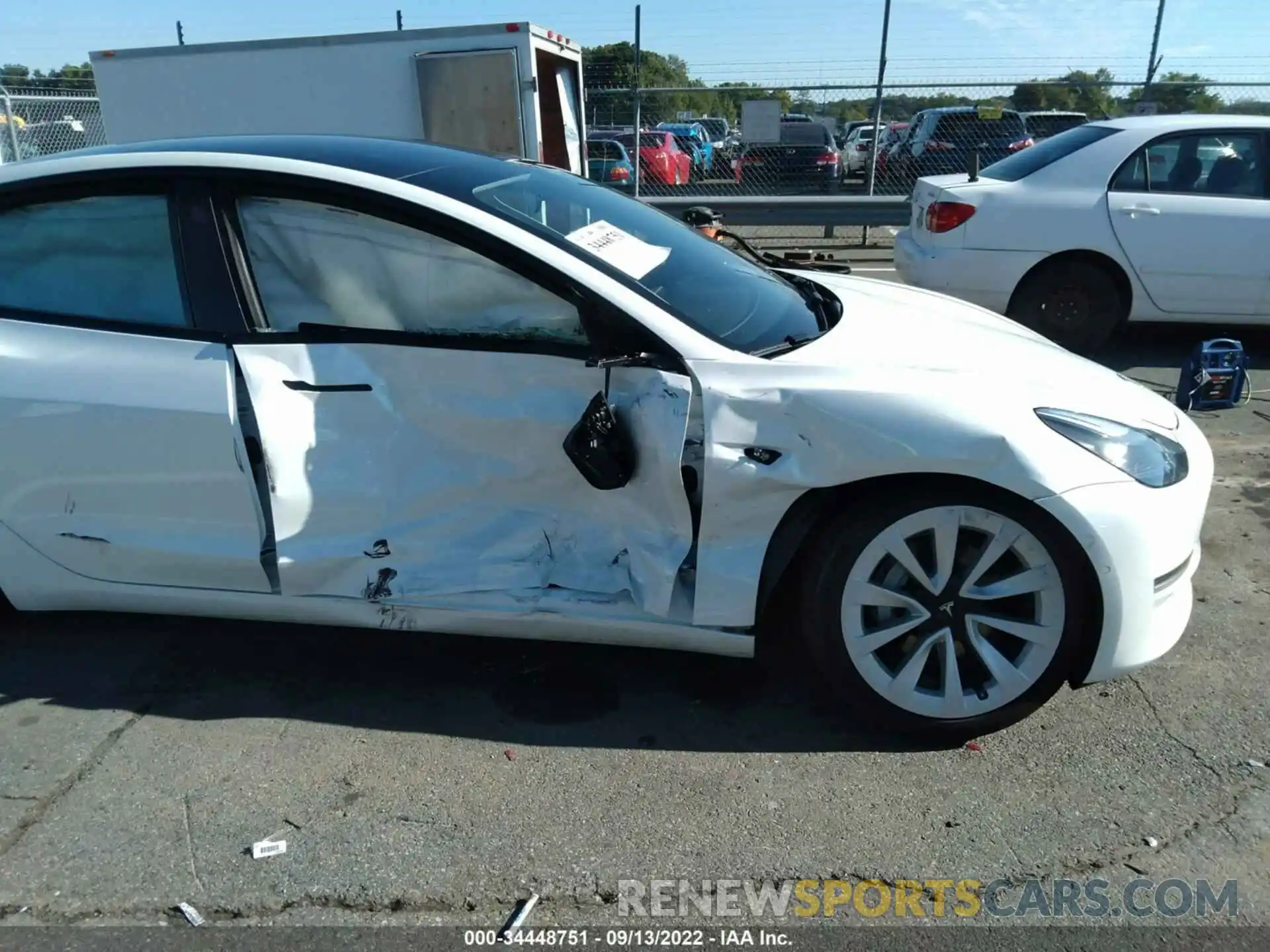 6 Photograph of a damaged car 5YJ3E1EA4NF239906 TESLA MODEL 3 2022