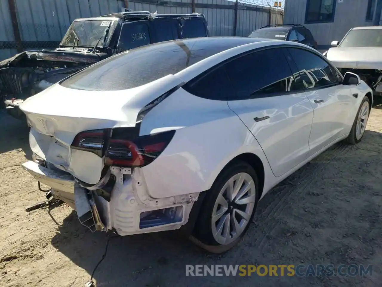 4 Photograph of a damaged car 5YJ3E1EA5NF145341 TESLA MODEL 3 2022