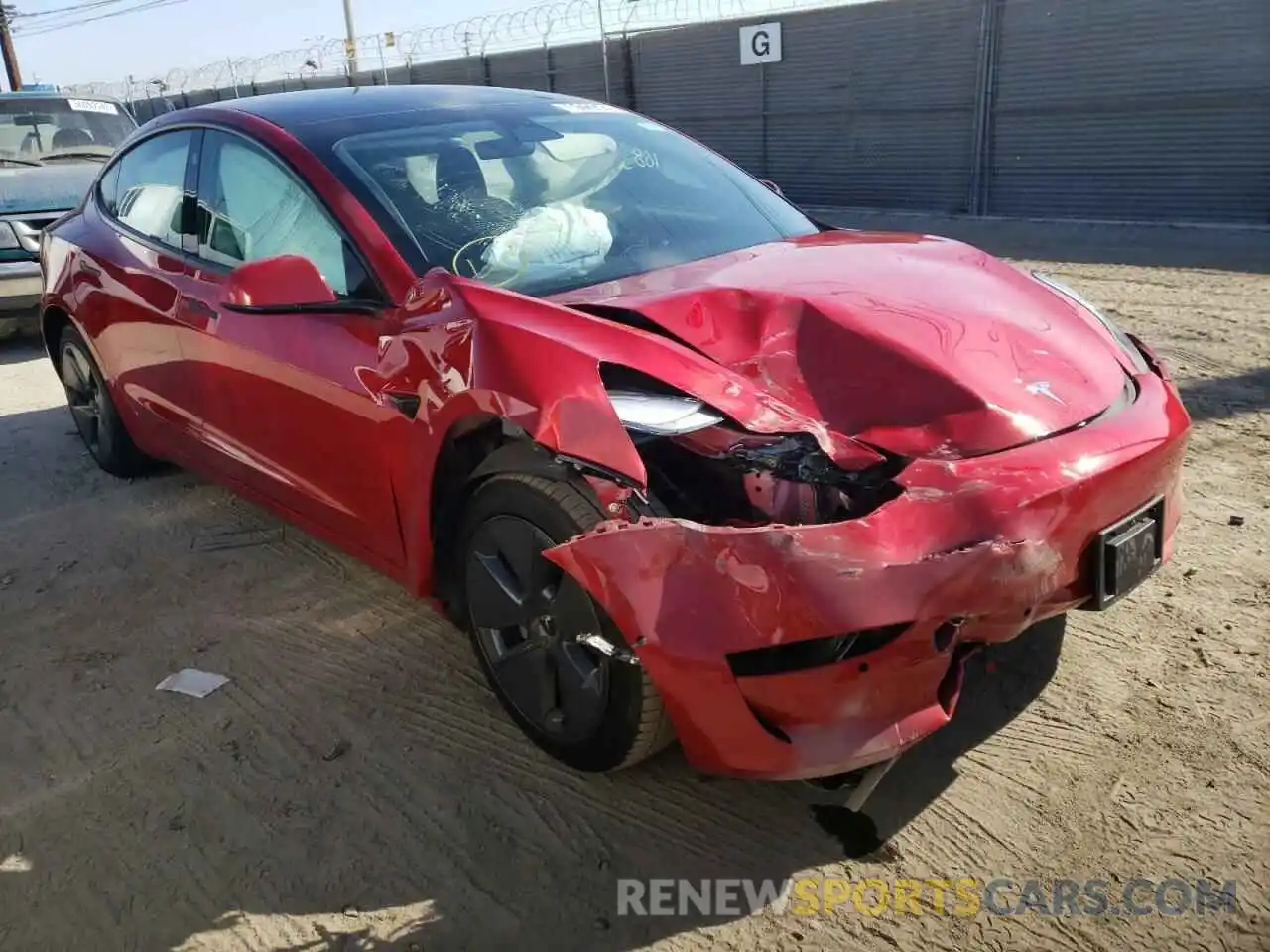 1 Photograph of a damaged car 5YJ3E1EA5NF185256 TESLA MODEL 3 2022