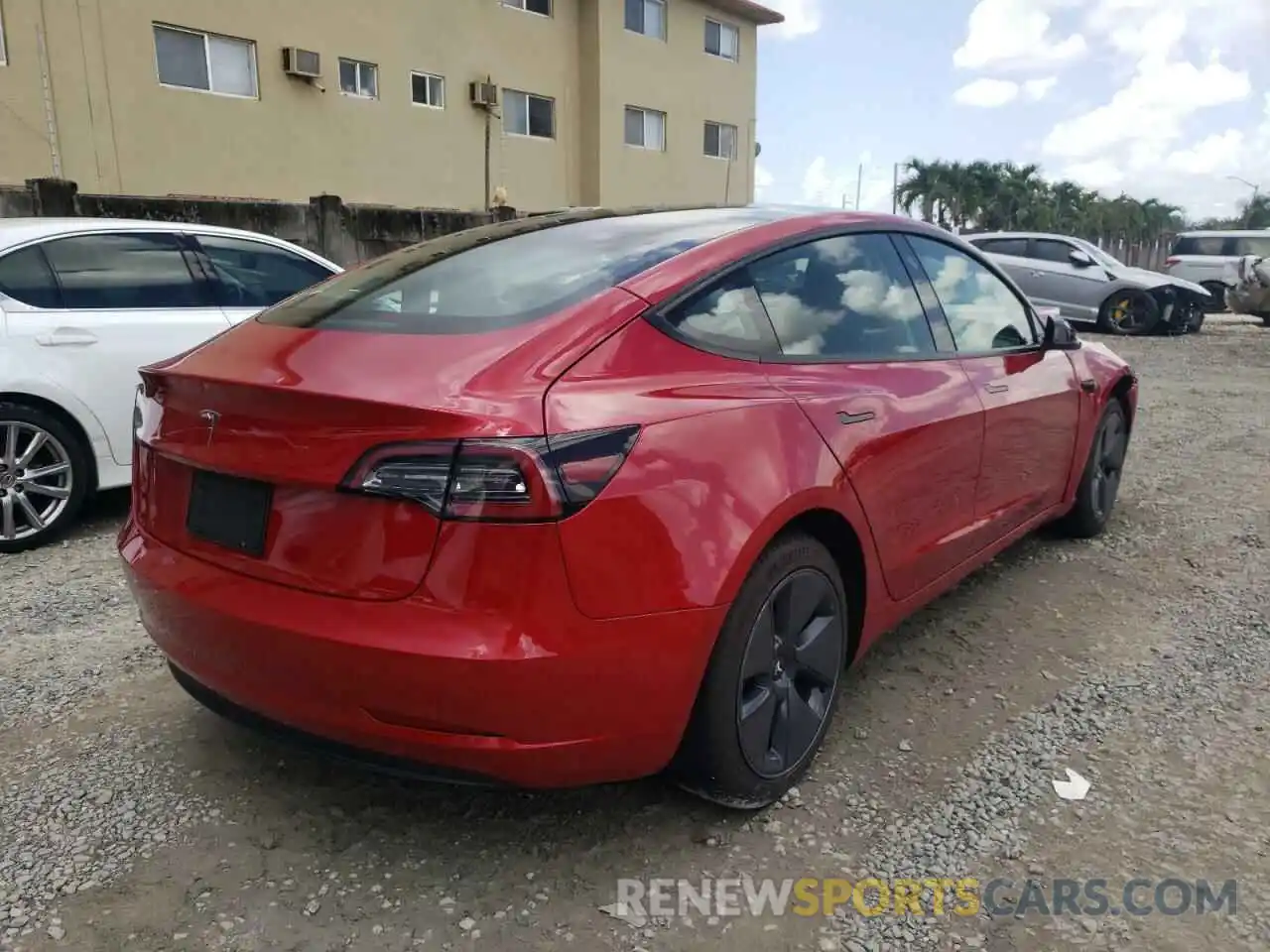 4 Фотография поврежденного автомобиля 5YJ3E1EA5NF187184 TESLA MODEL 3 2022